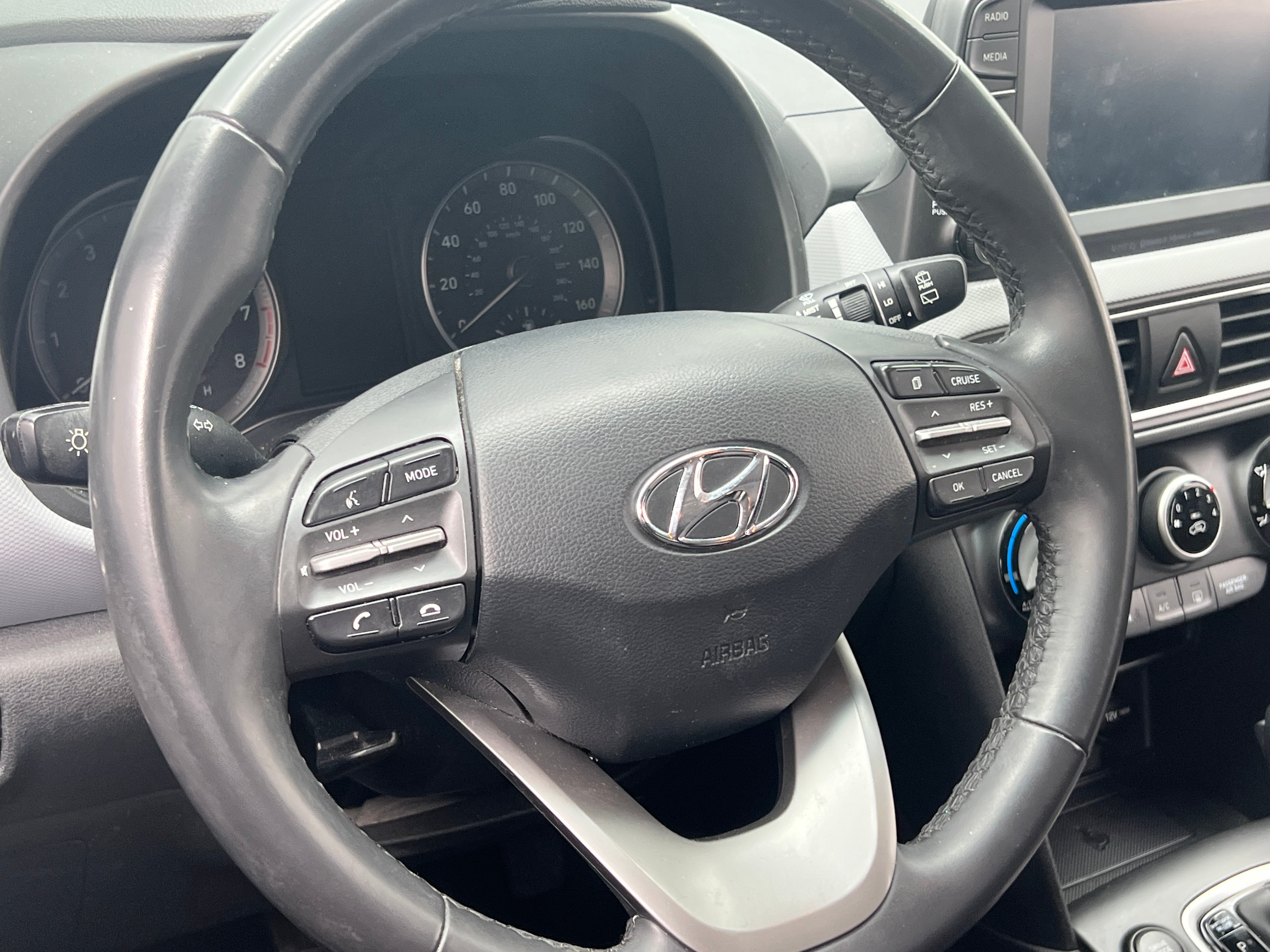 2020 Hyundai Kona SEL Plus 5
