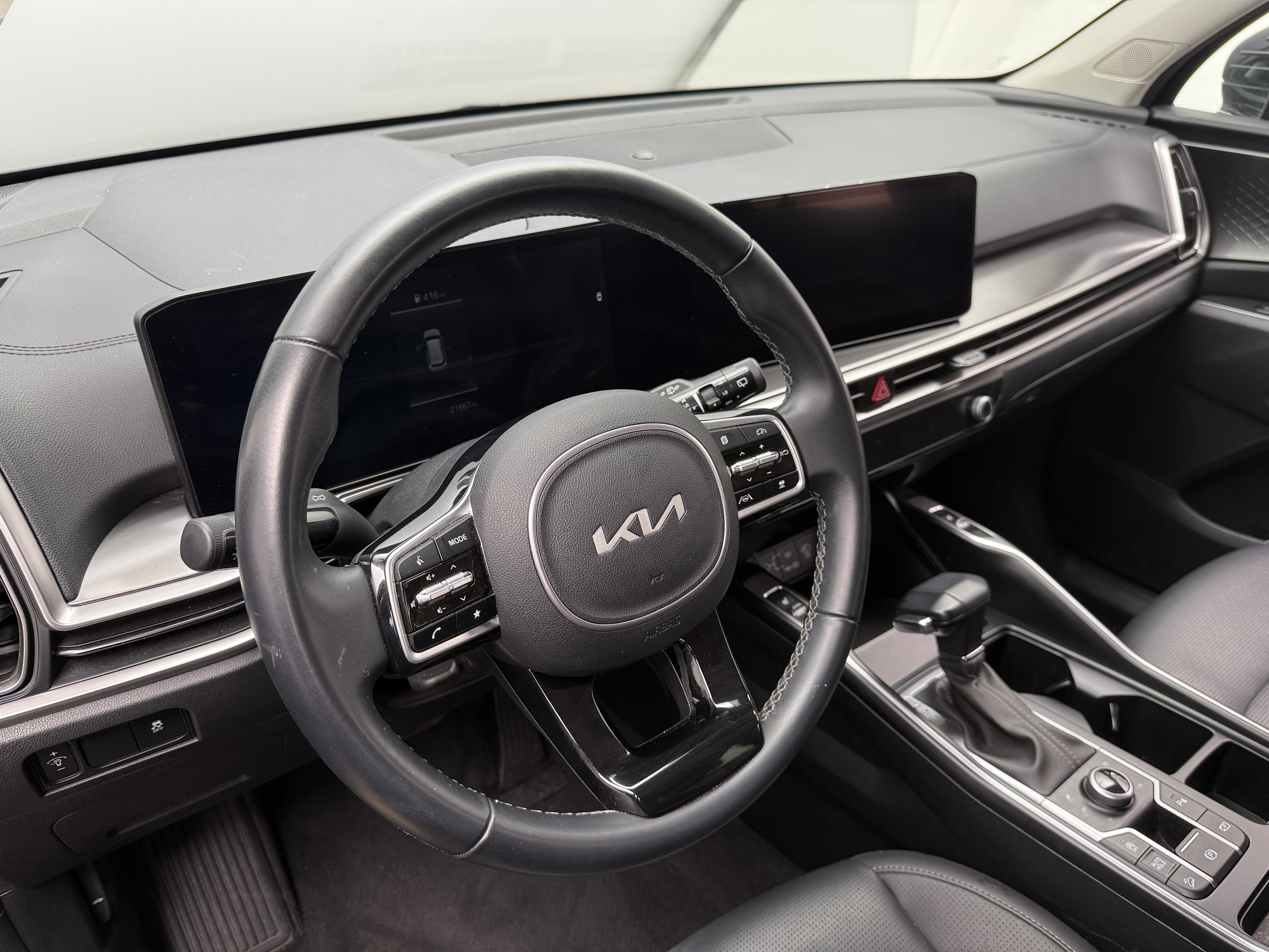 2024 Kia Sorento S 4