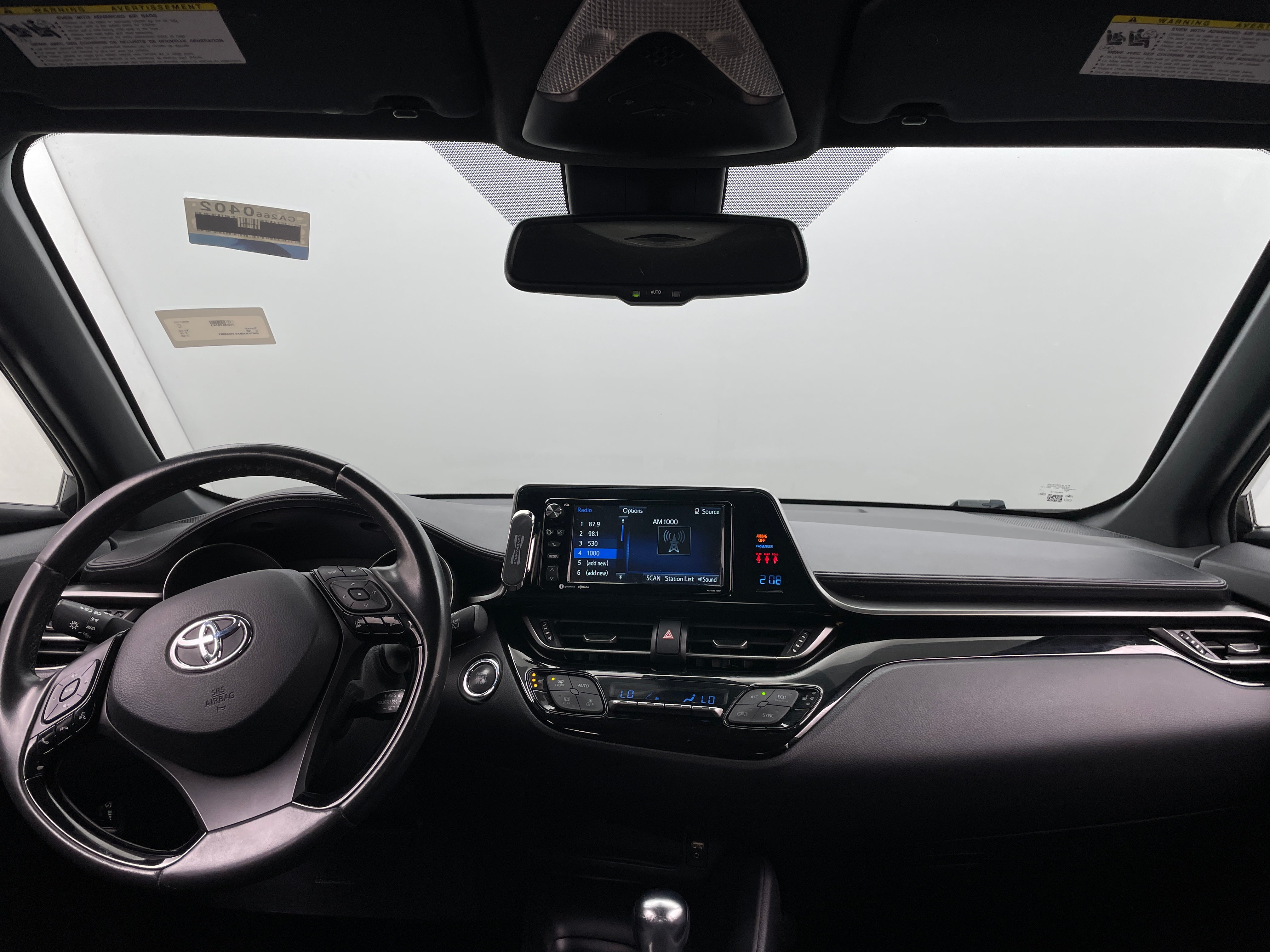 2018 Toyota C-HR XLE 3