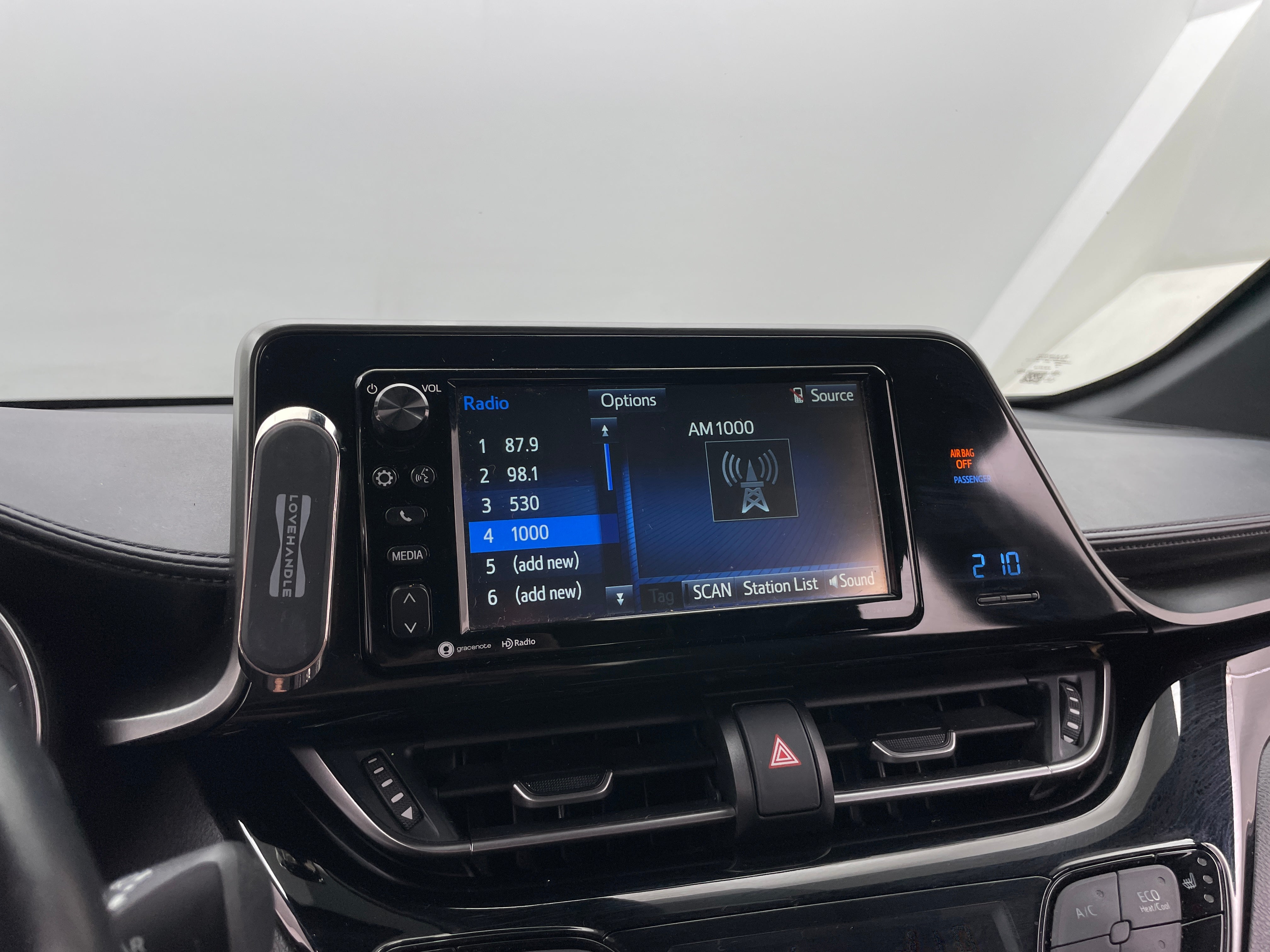 2018 Toyota C-HR XLE 4