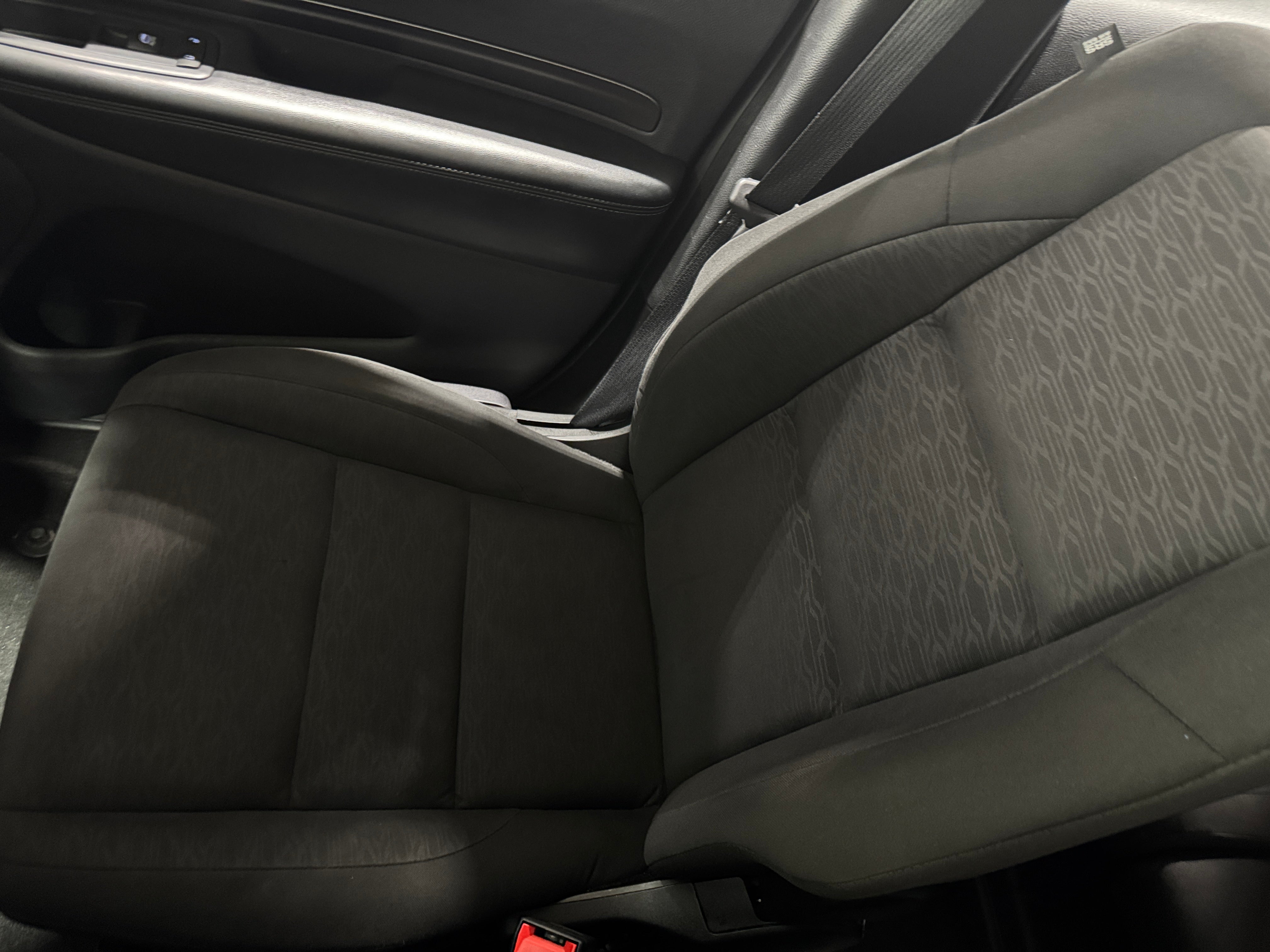 2022 Dodge Durango SXT 2