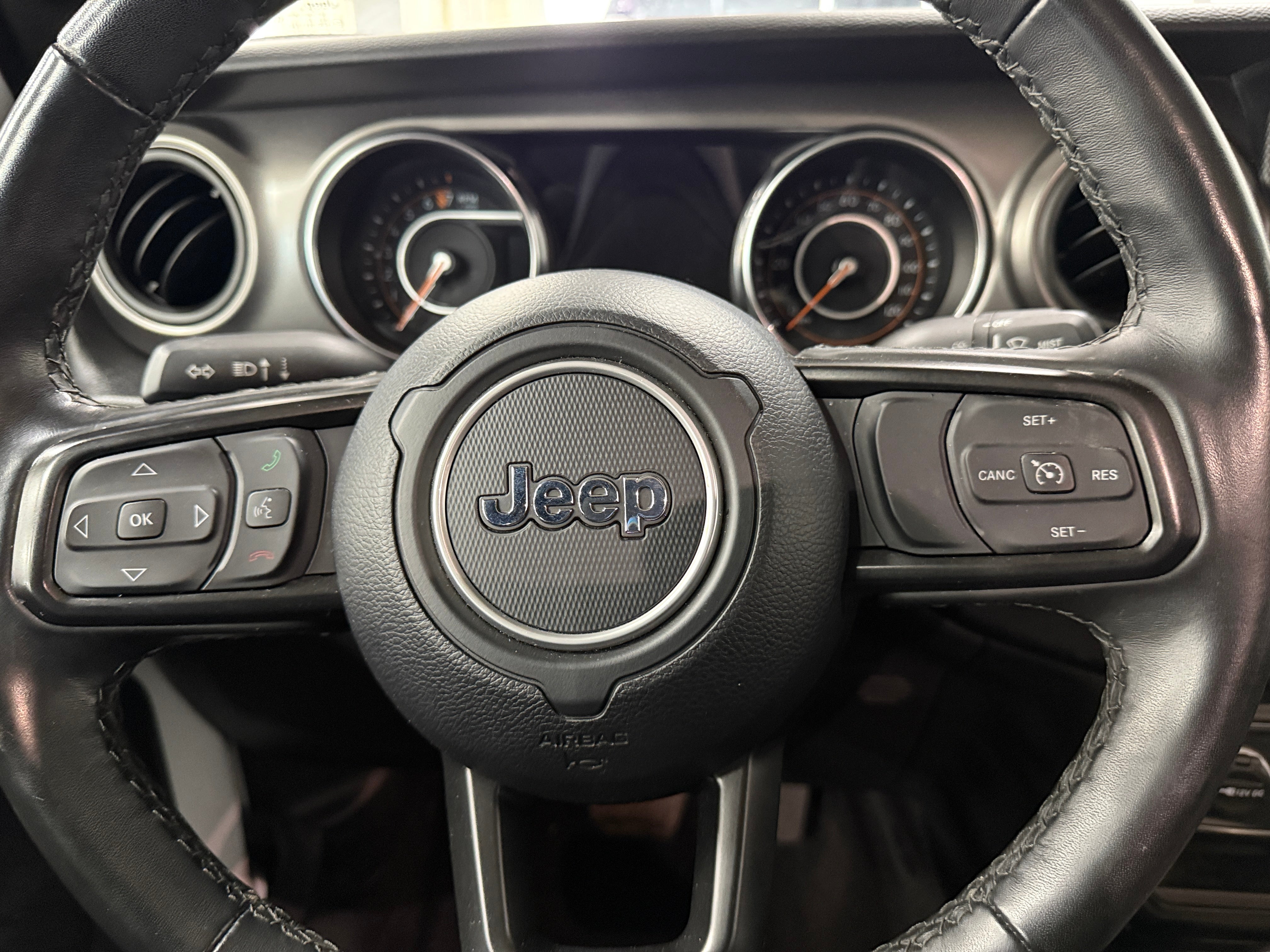 2023 Jeep Gladiator Willys 5