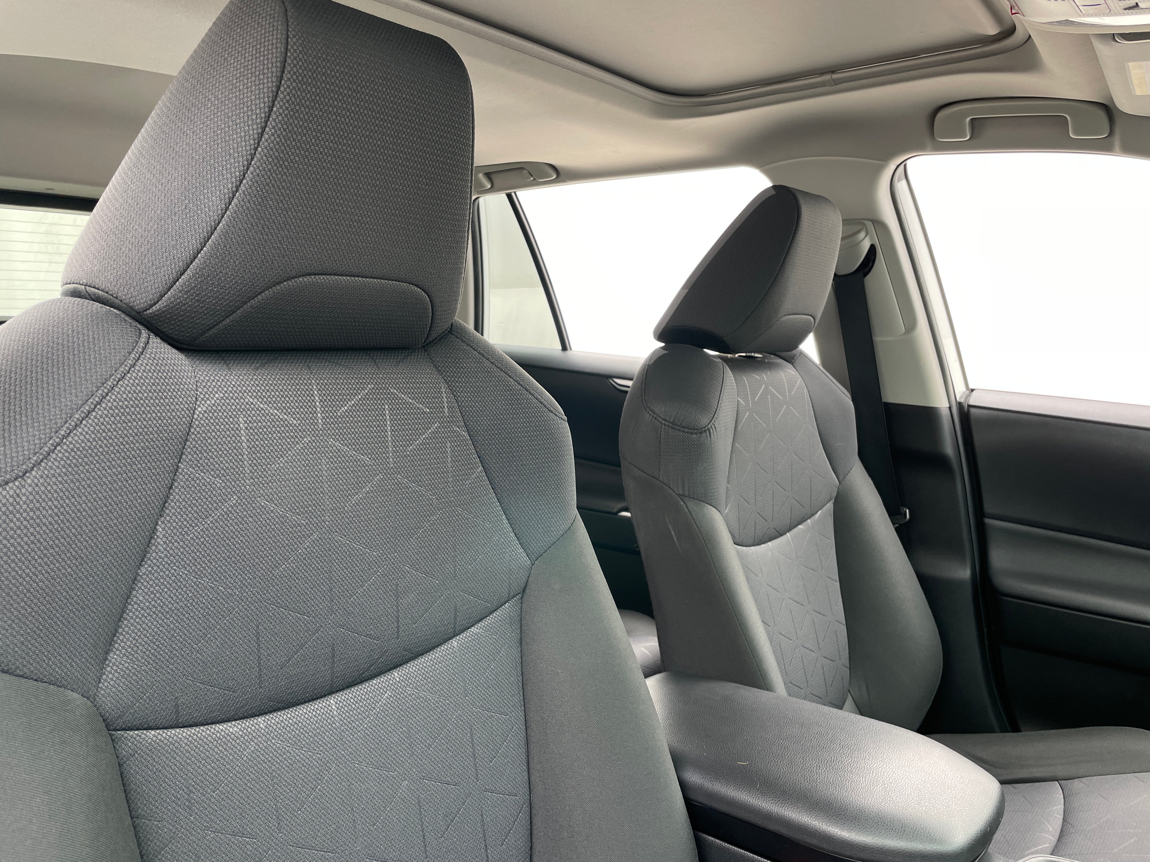 2020 Toyota RAV4 XLE 2