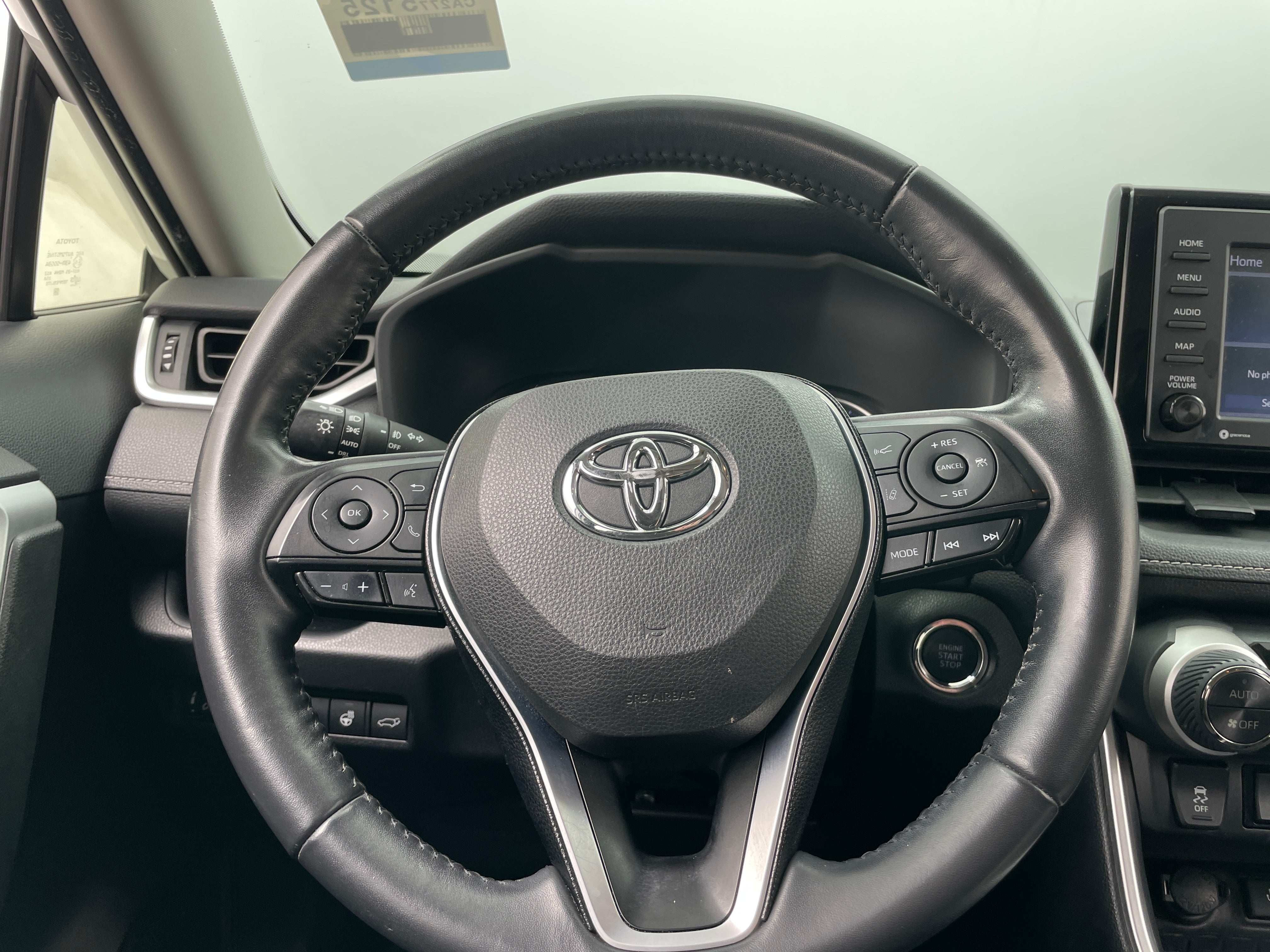 2020 Toyota RAV4 XLE 5
