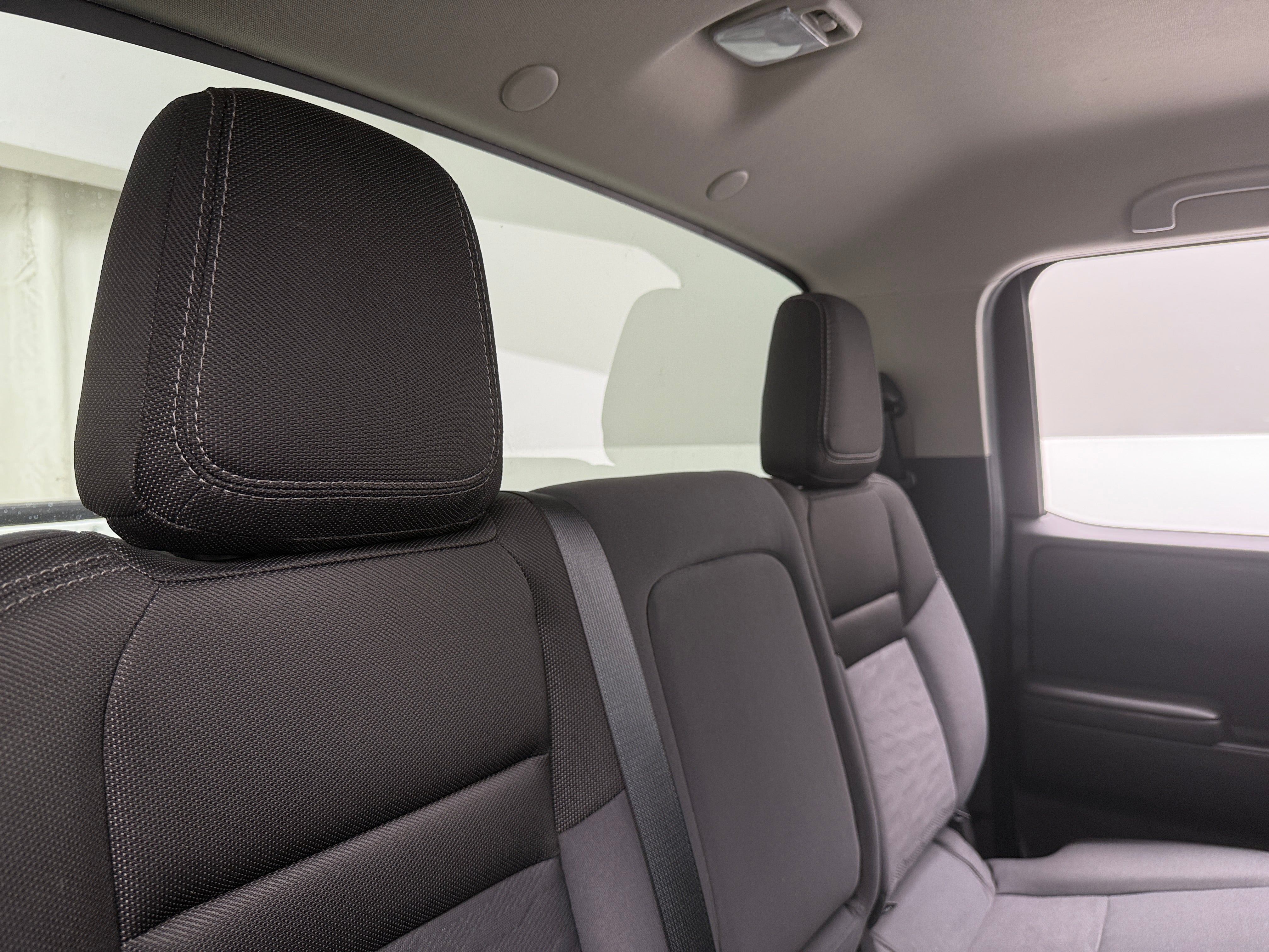 2022 Nissan Frontier SV 6