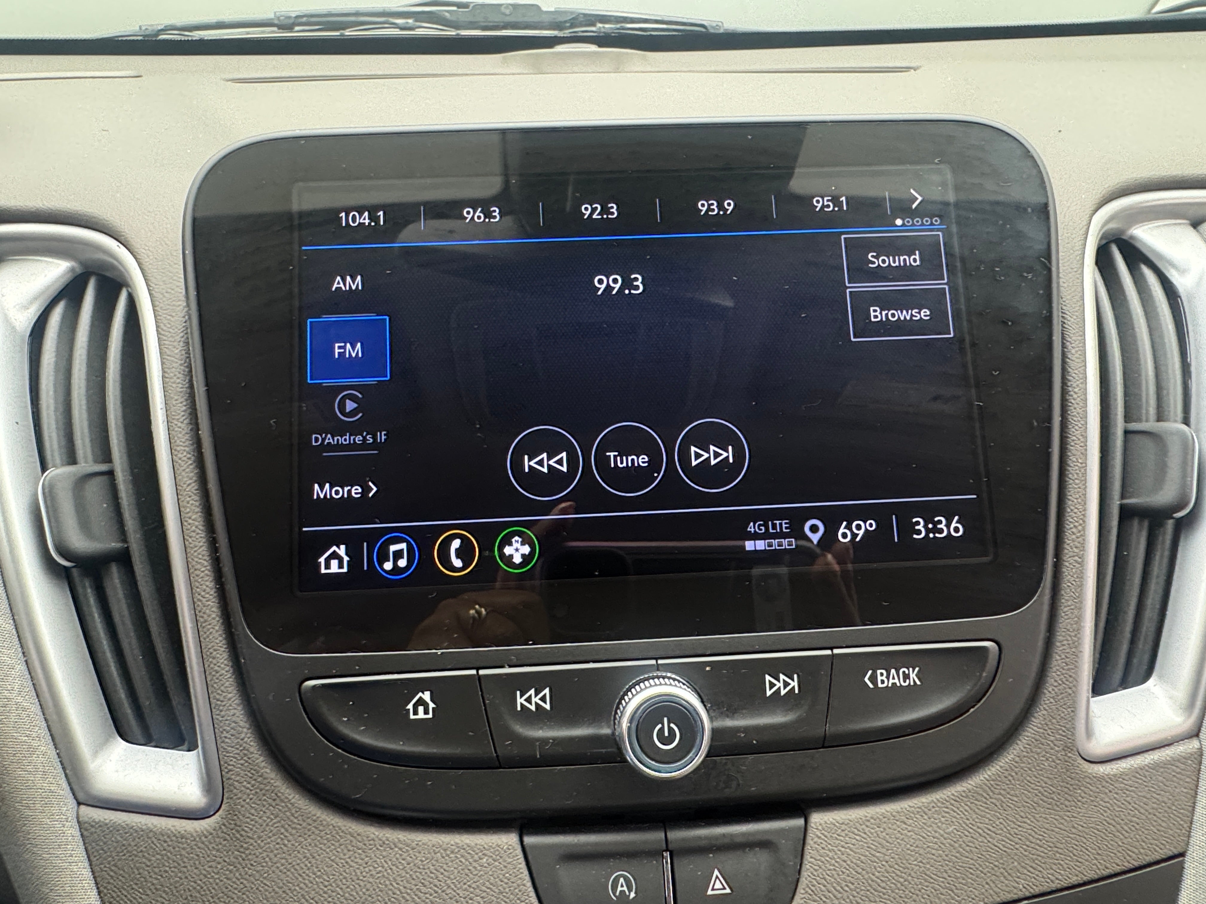 2023 Chevrolet Malibu LS 4