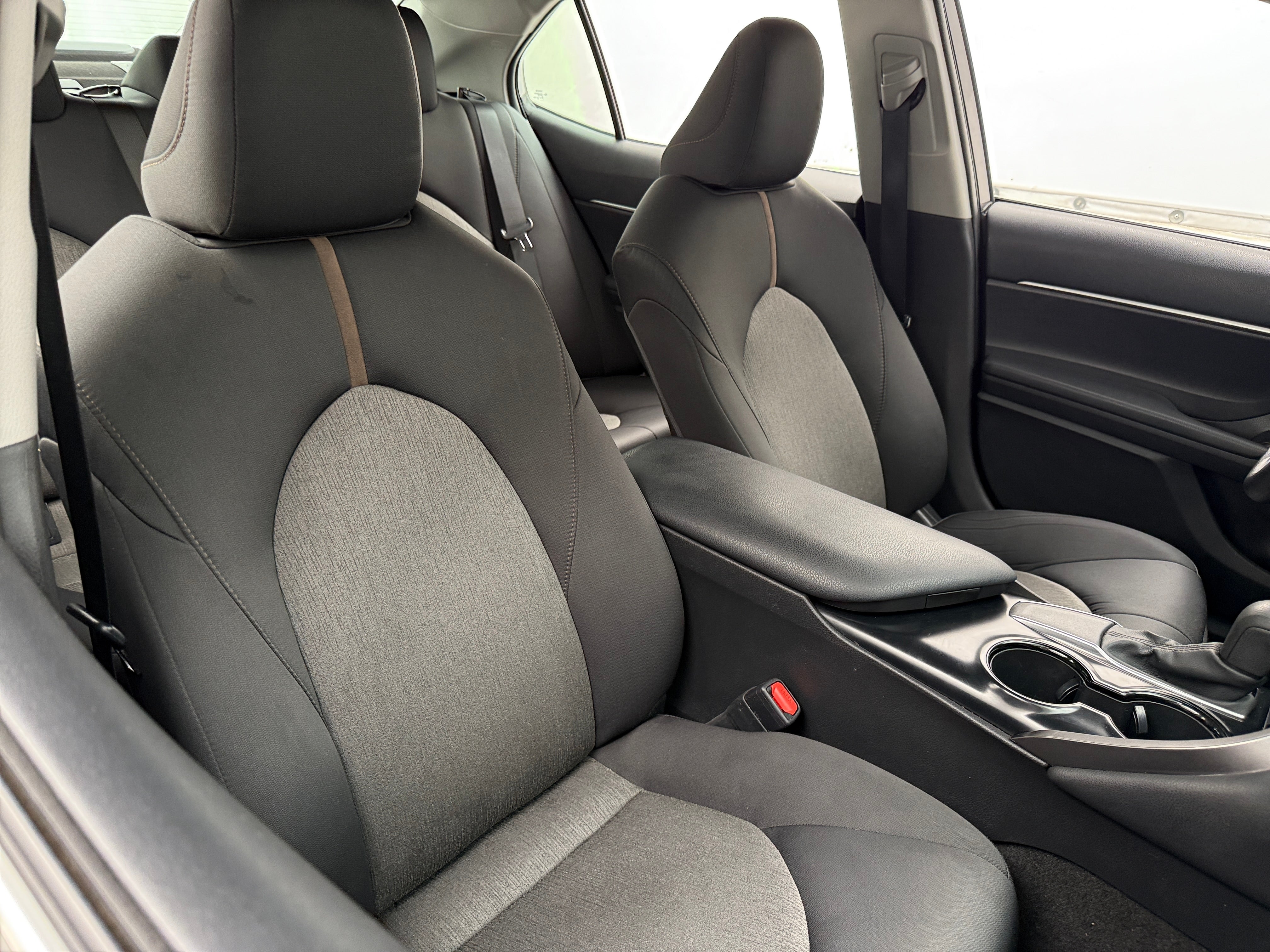 2020 Toyota Camry LE 2