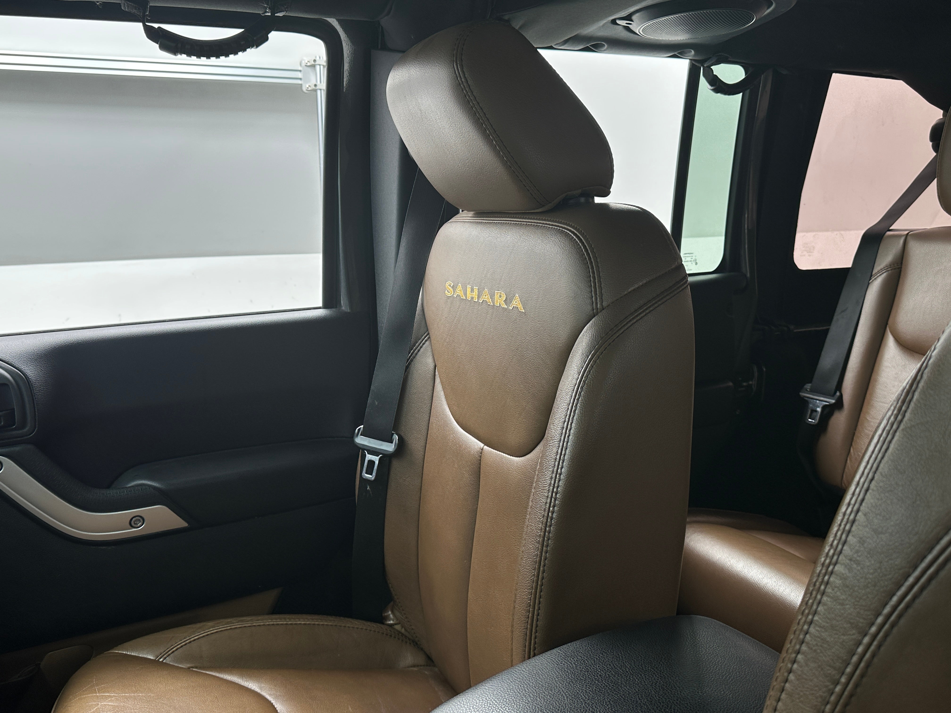 2014 Jeep Wrangler Unlimited Sahara 2