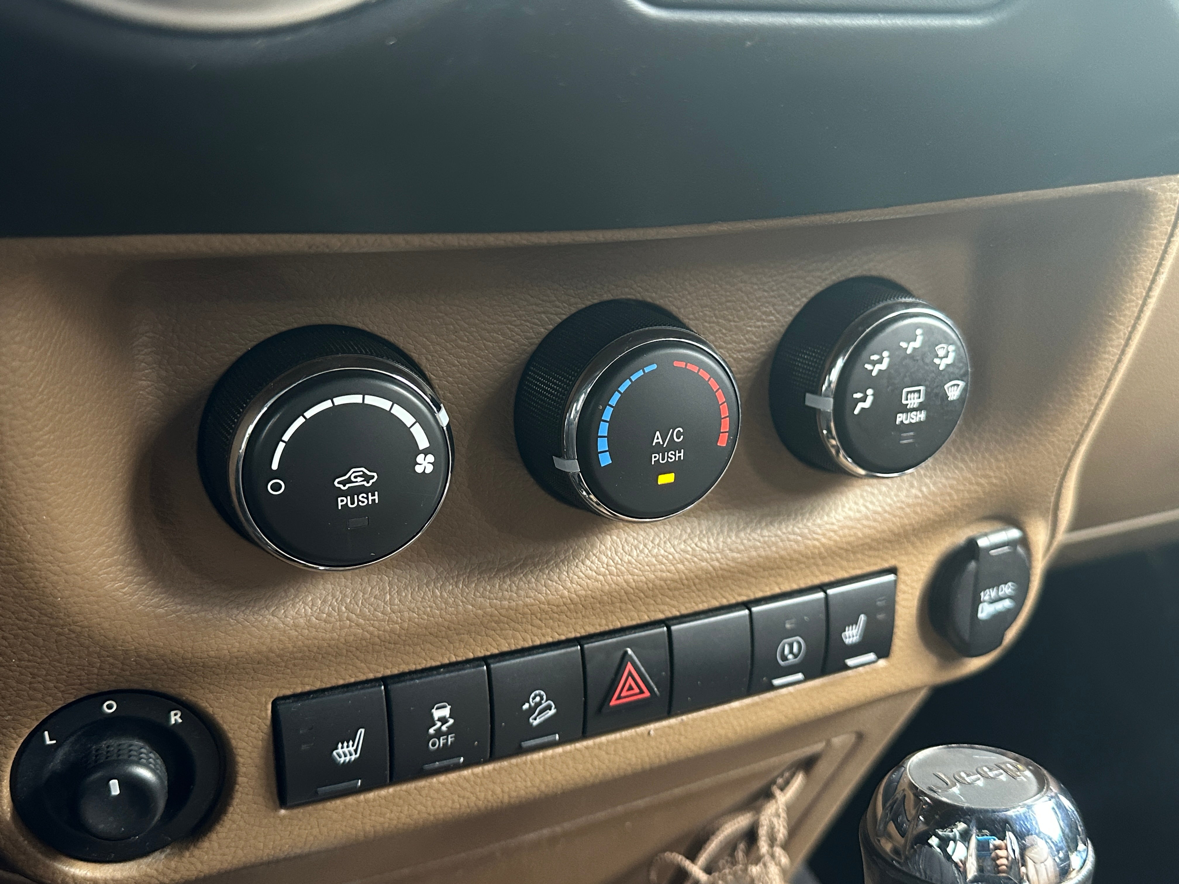 2014 Jeep Wrangler Unlimited Sahara 4
