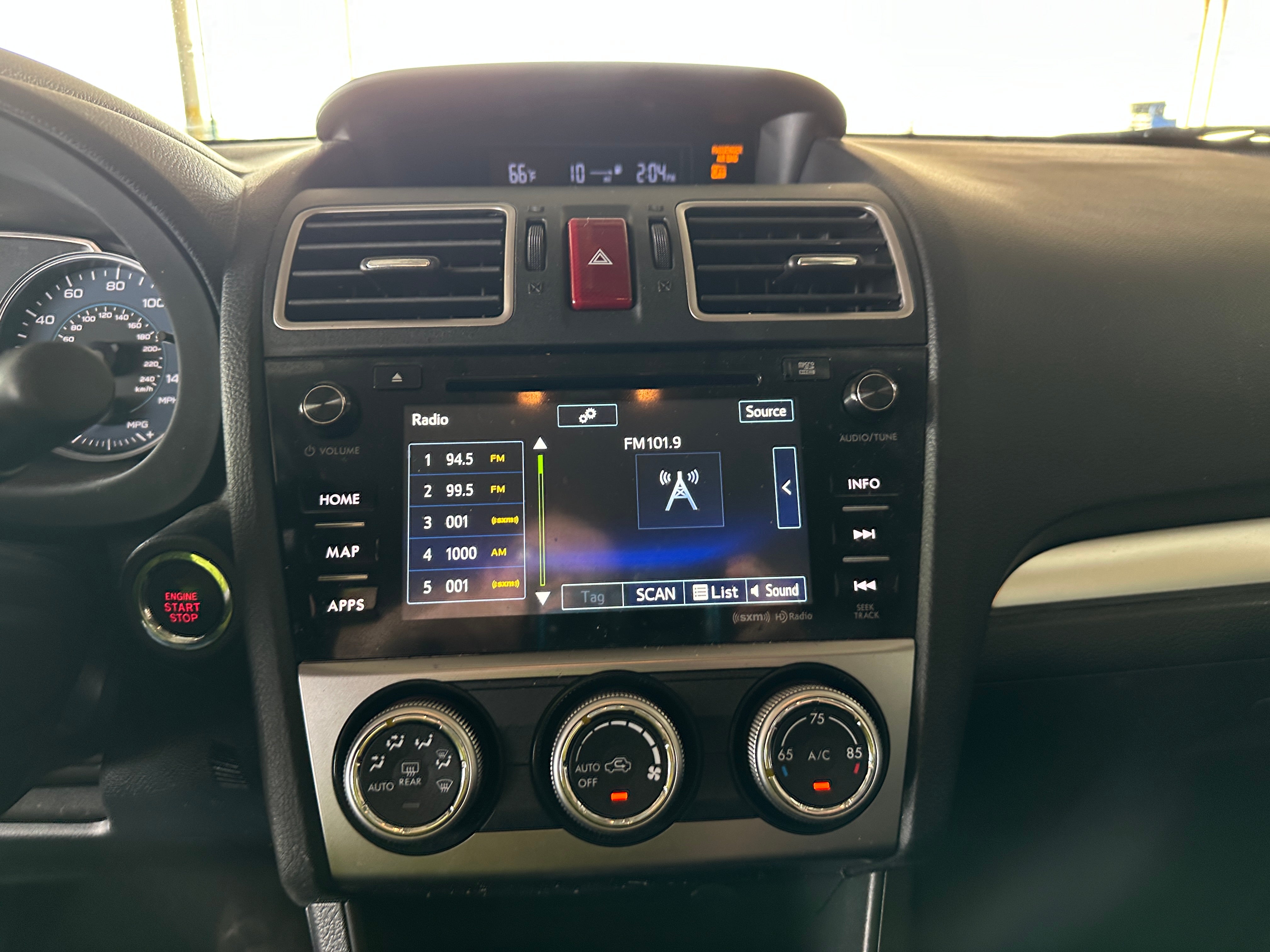 2015 Subaru XV Crosstrek Limited 3