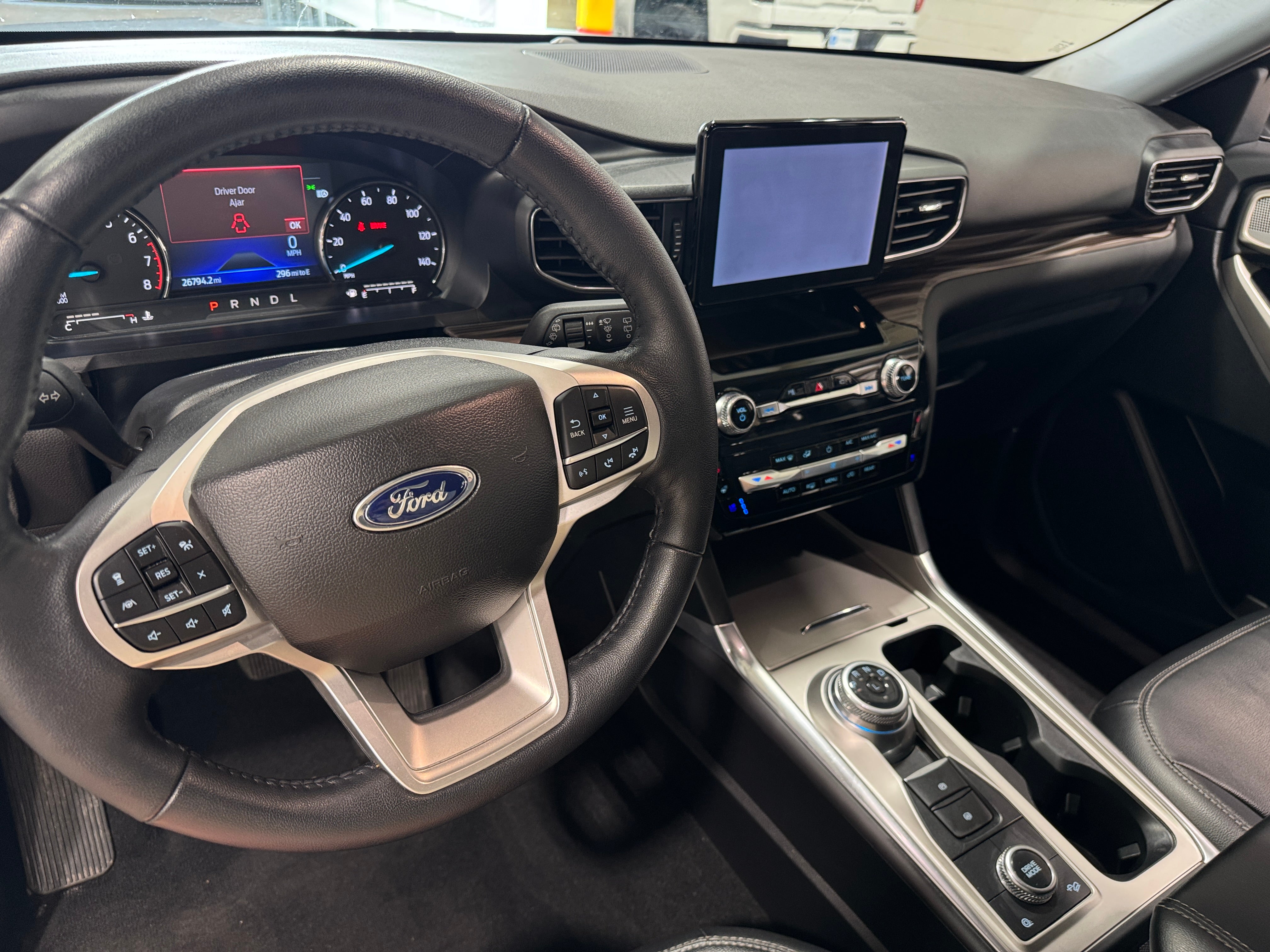 2023 Ford Explorer Limited 2