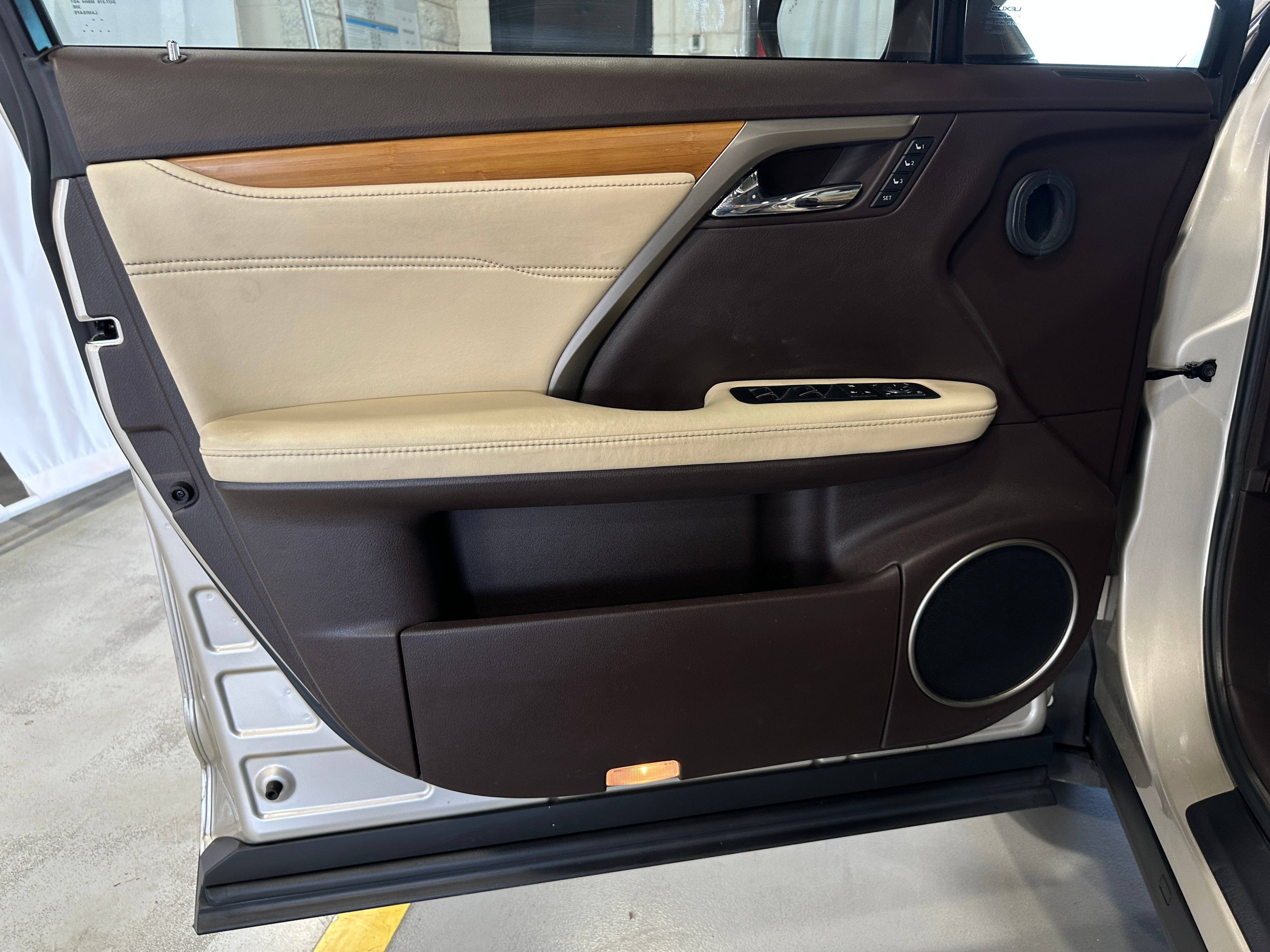 Image 3 of 2017 Lexus RX RX 350
