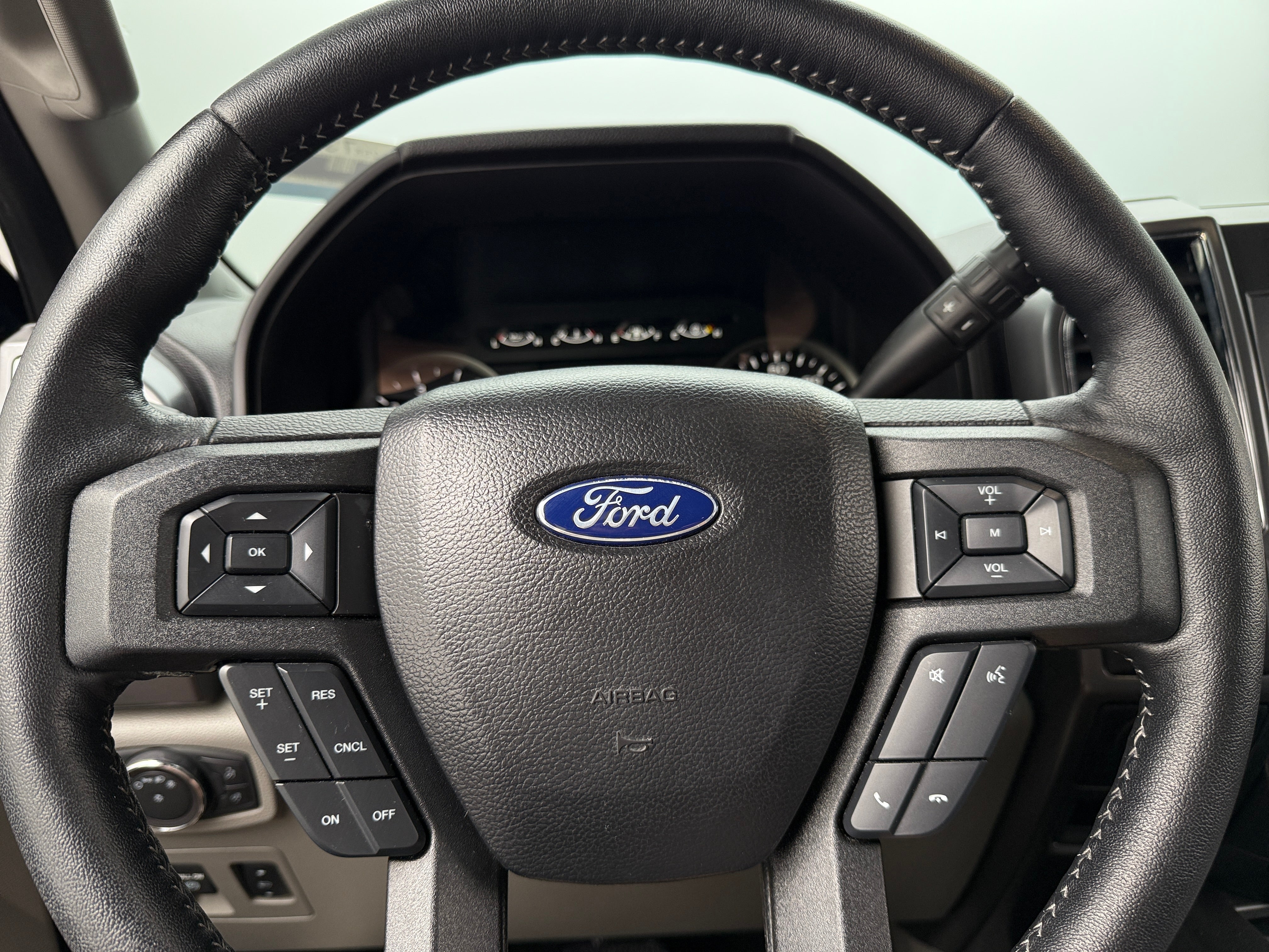 2019 Ford Econoline E-150 5