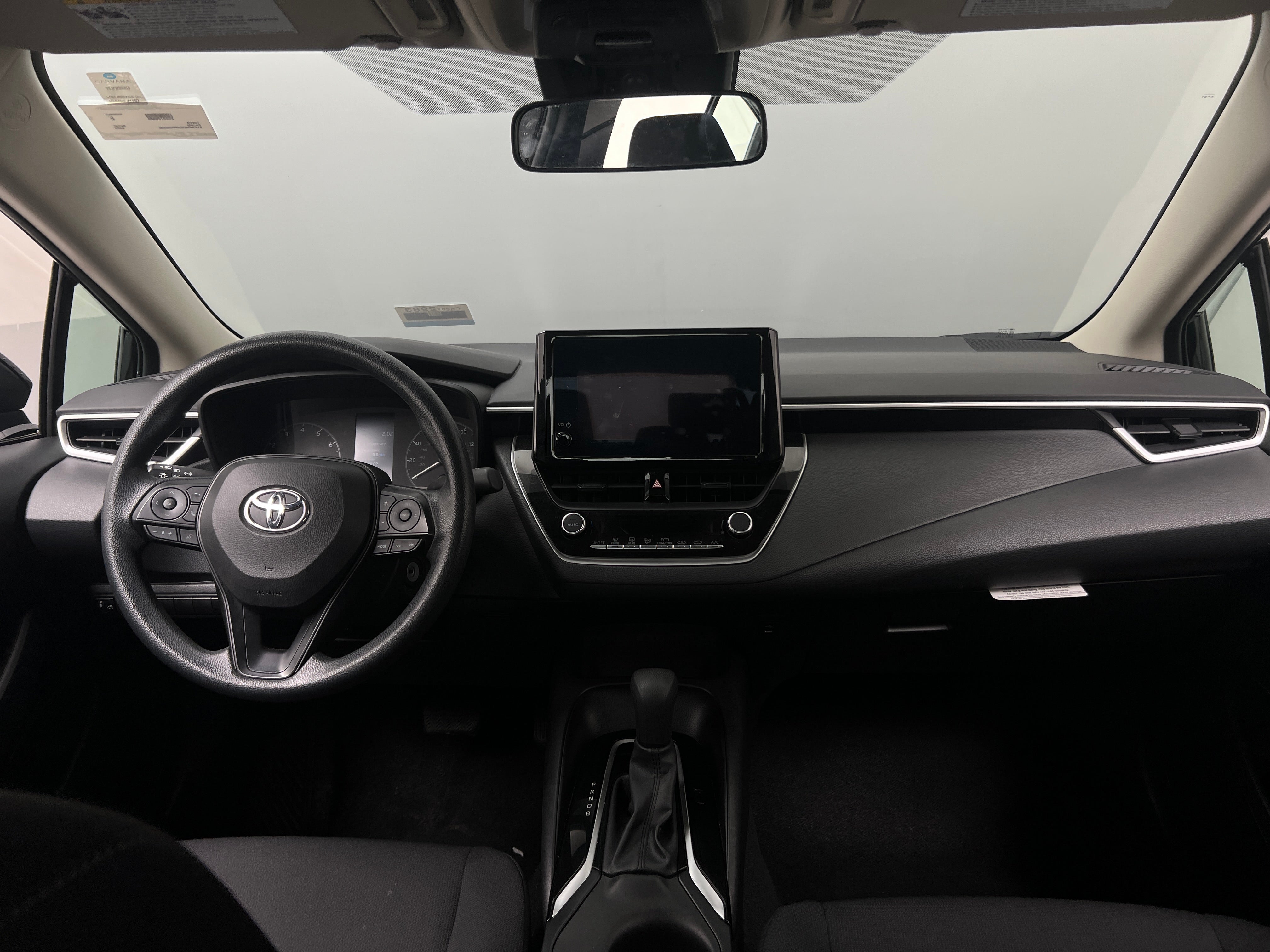 2023 Toyota Corolla LE 3