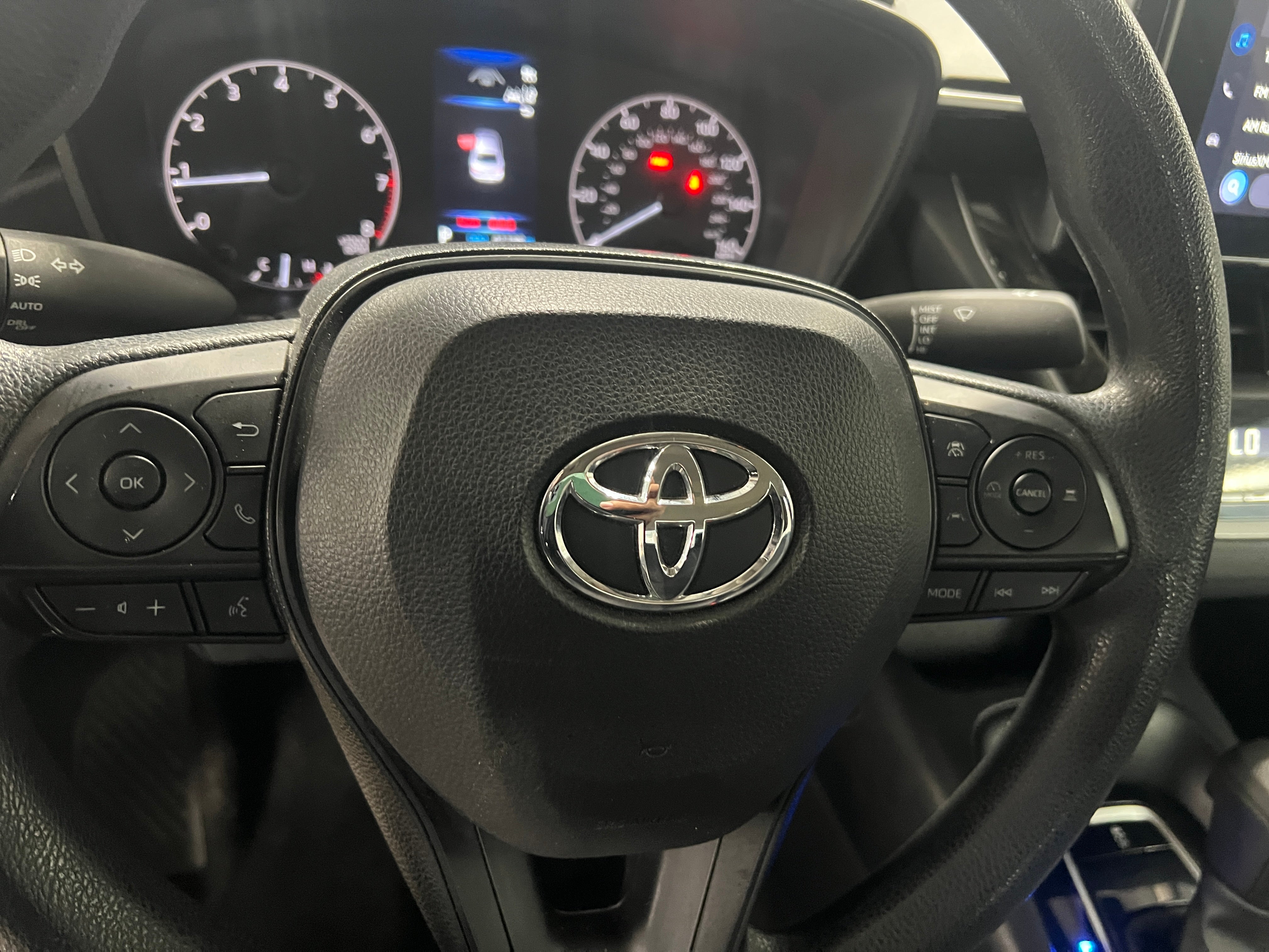 2023 Toyota Corolla LE 5