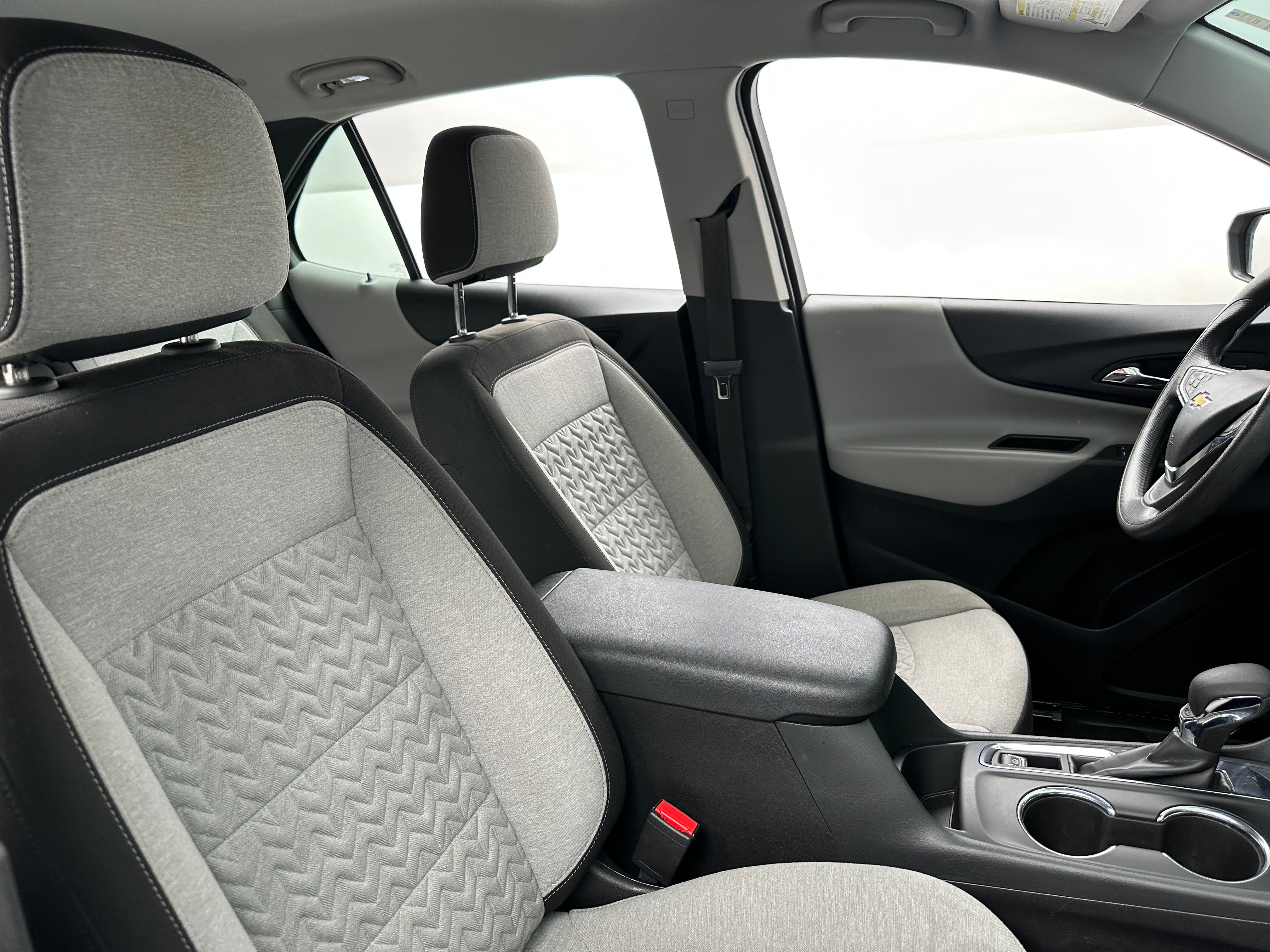 2023 Chevrolet Equinox LS 2