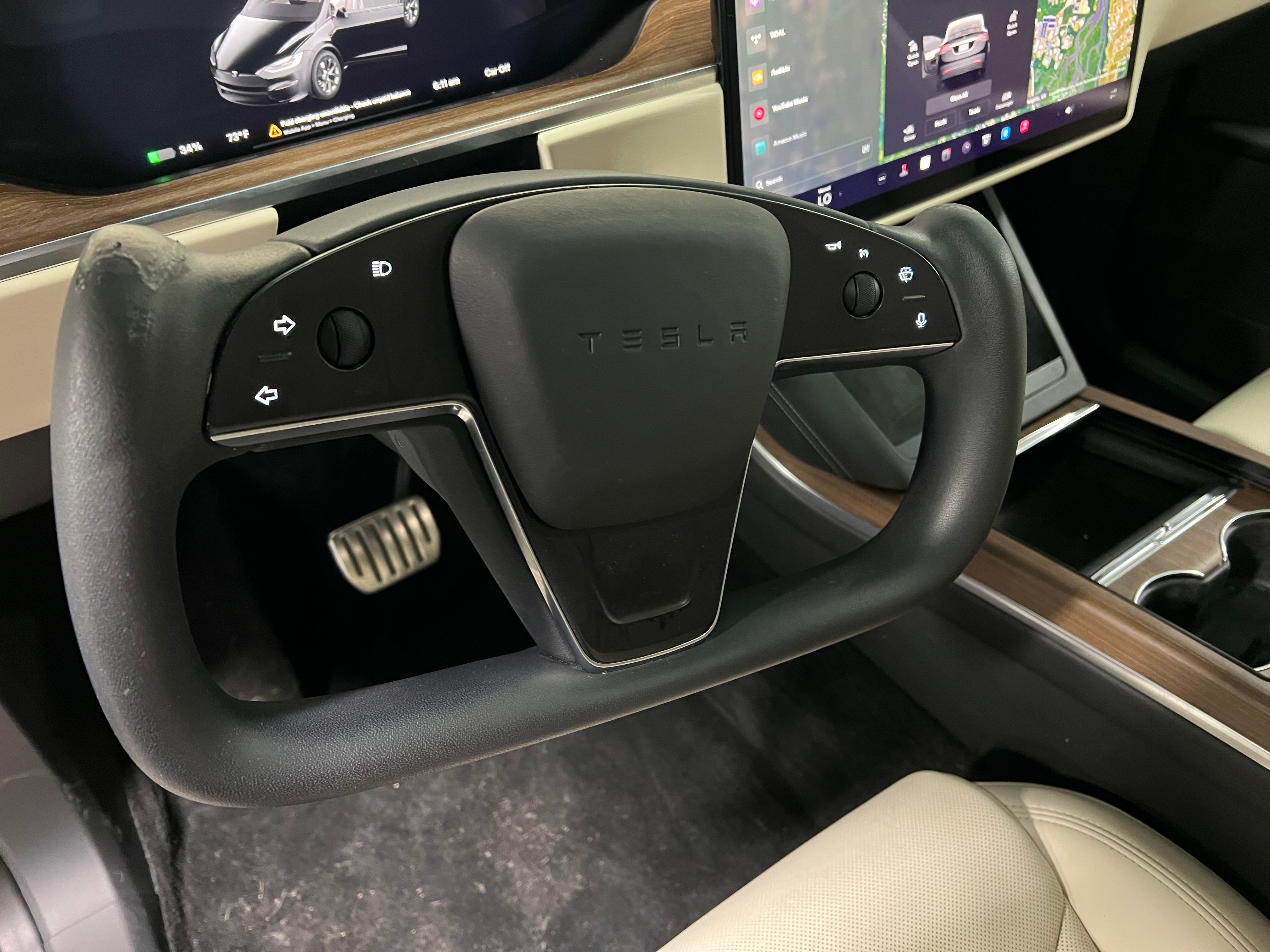 2022 Tesla Model X Long Range 4