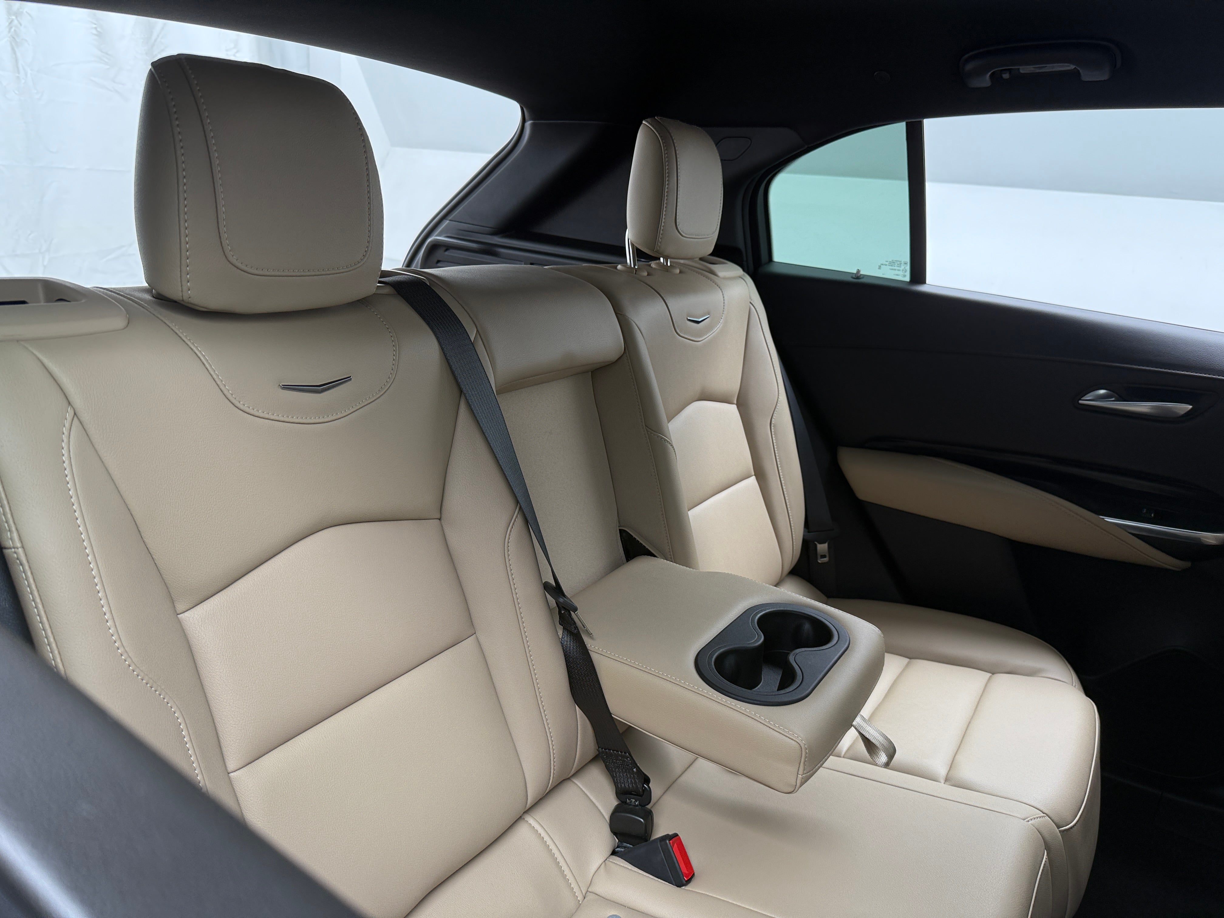 2024 Cadillac XT4 Luxury 5