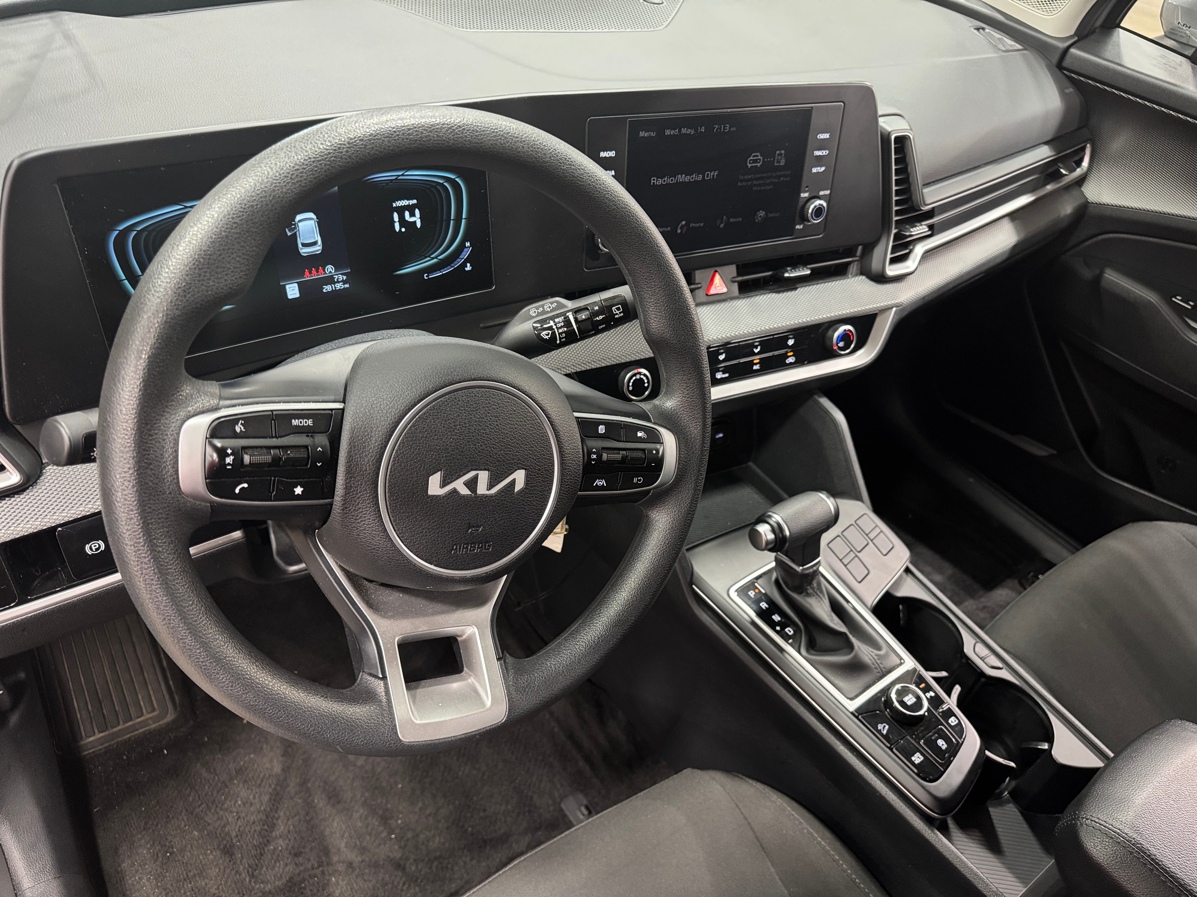 2024 Kia Sportage LX 3