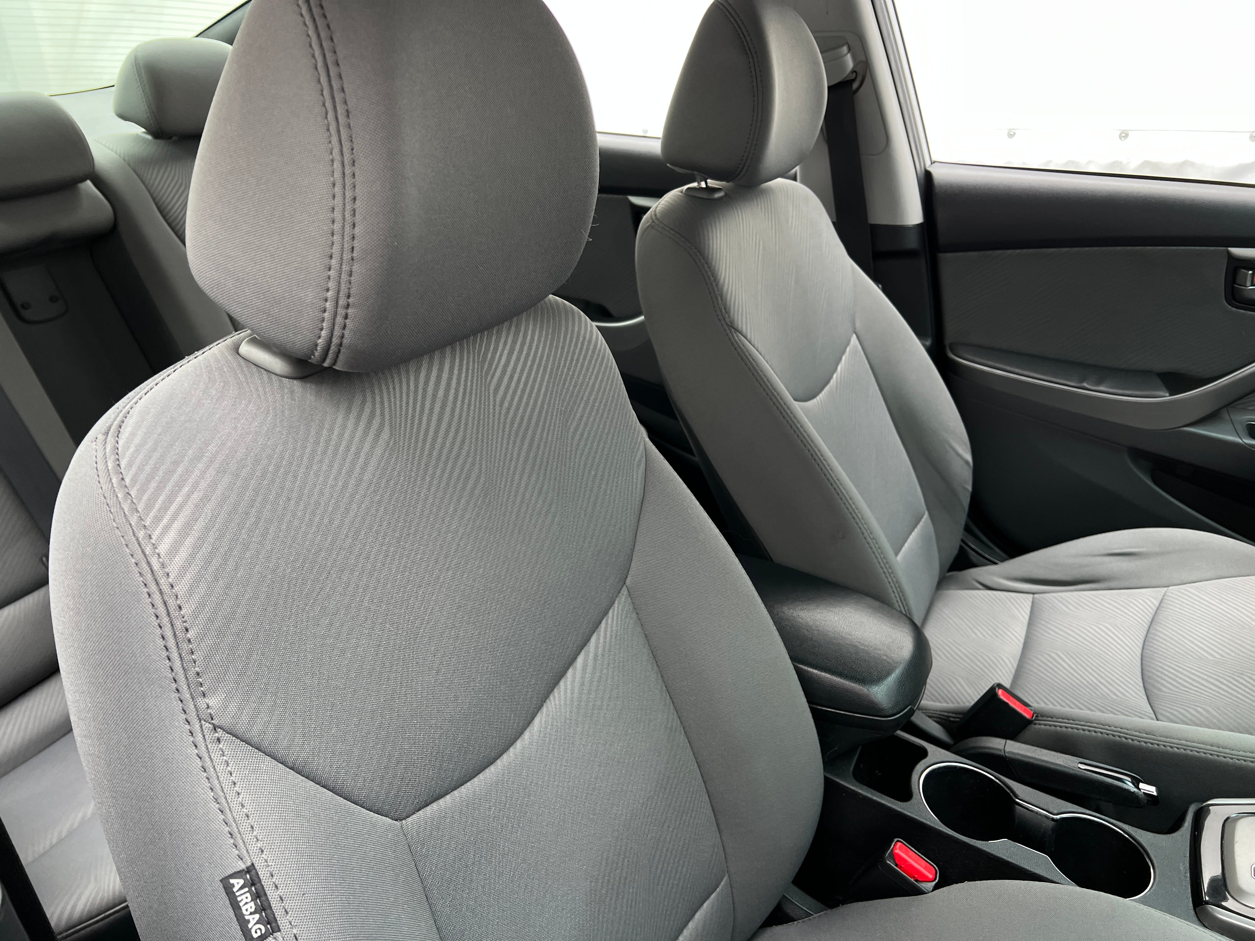 2013 Hyundai Elantra GLS 2
