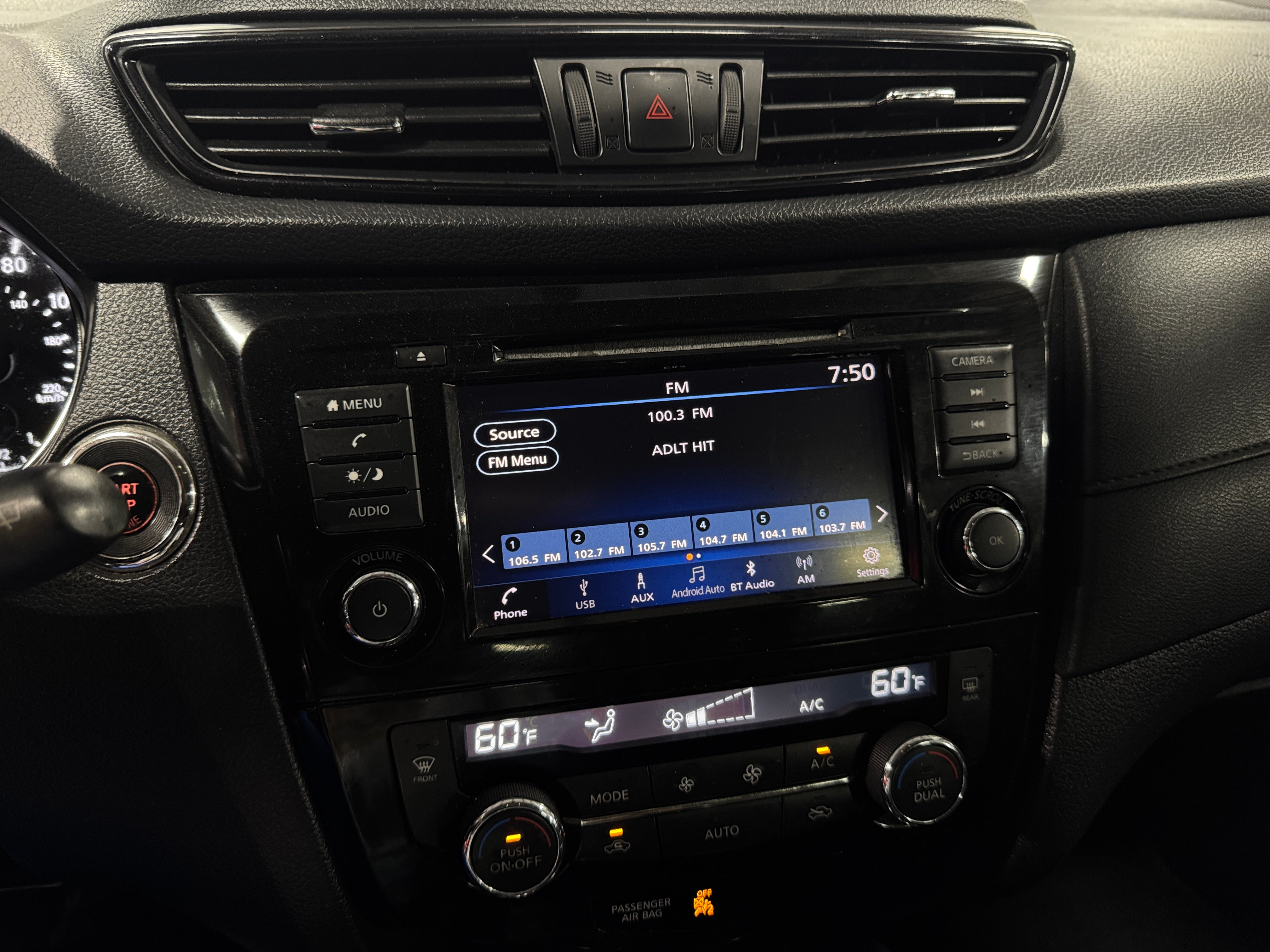 2018 Nissan Rogue SV 4