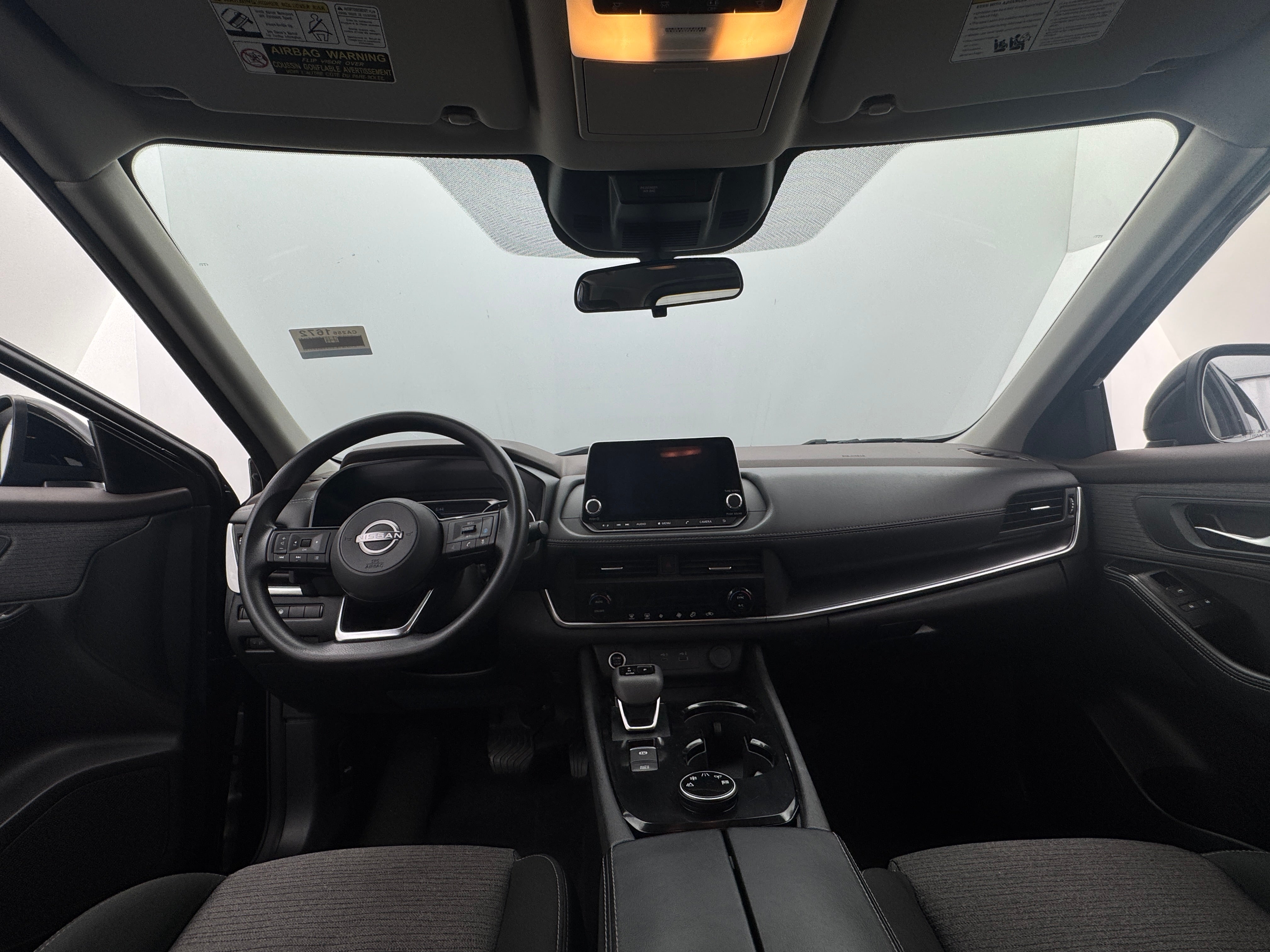 2023 Nissan Rogue SV 3