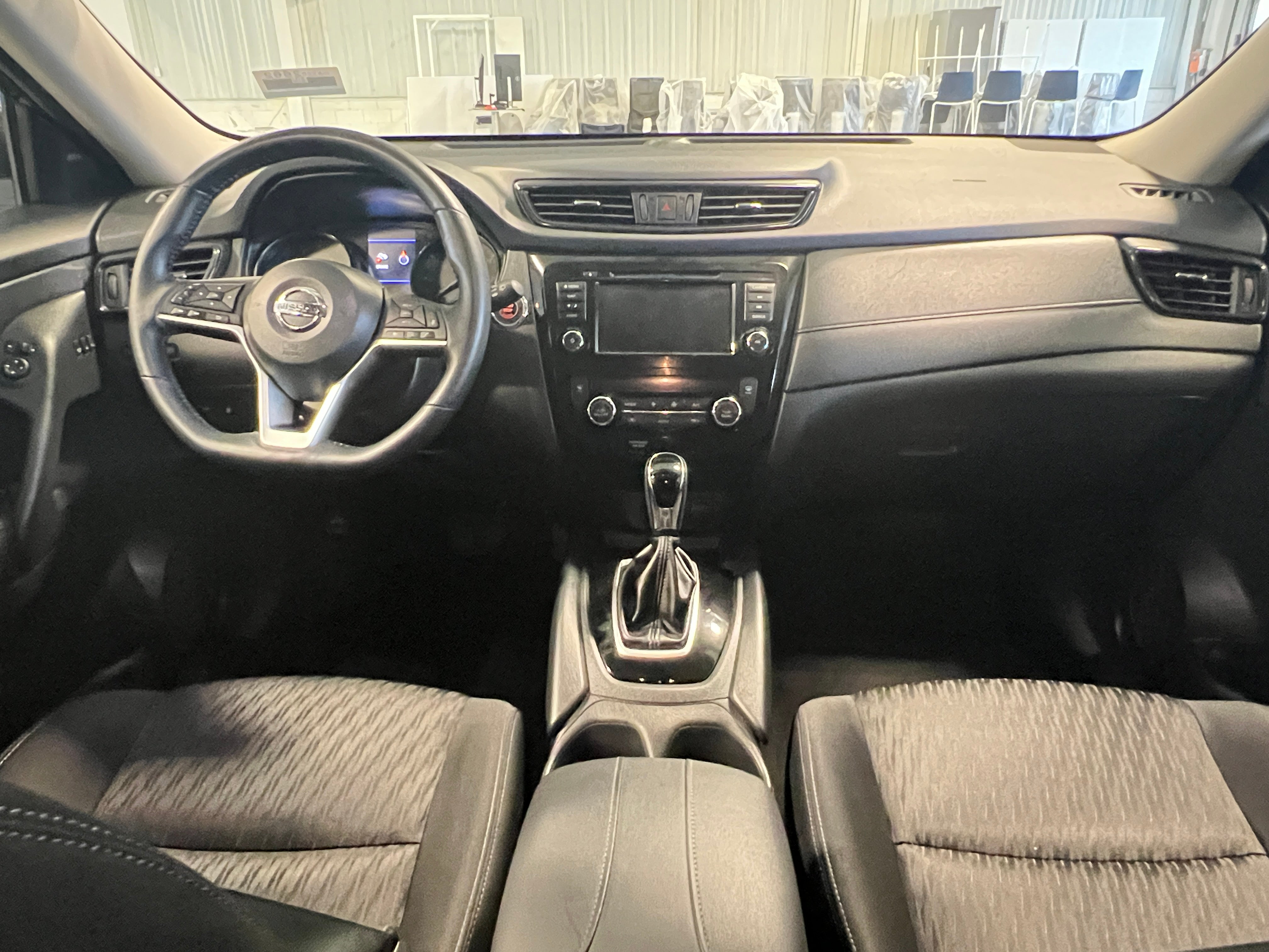 2018 Nissan Rogue SV 3