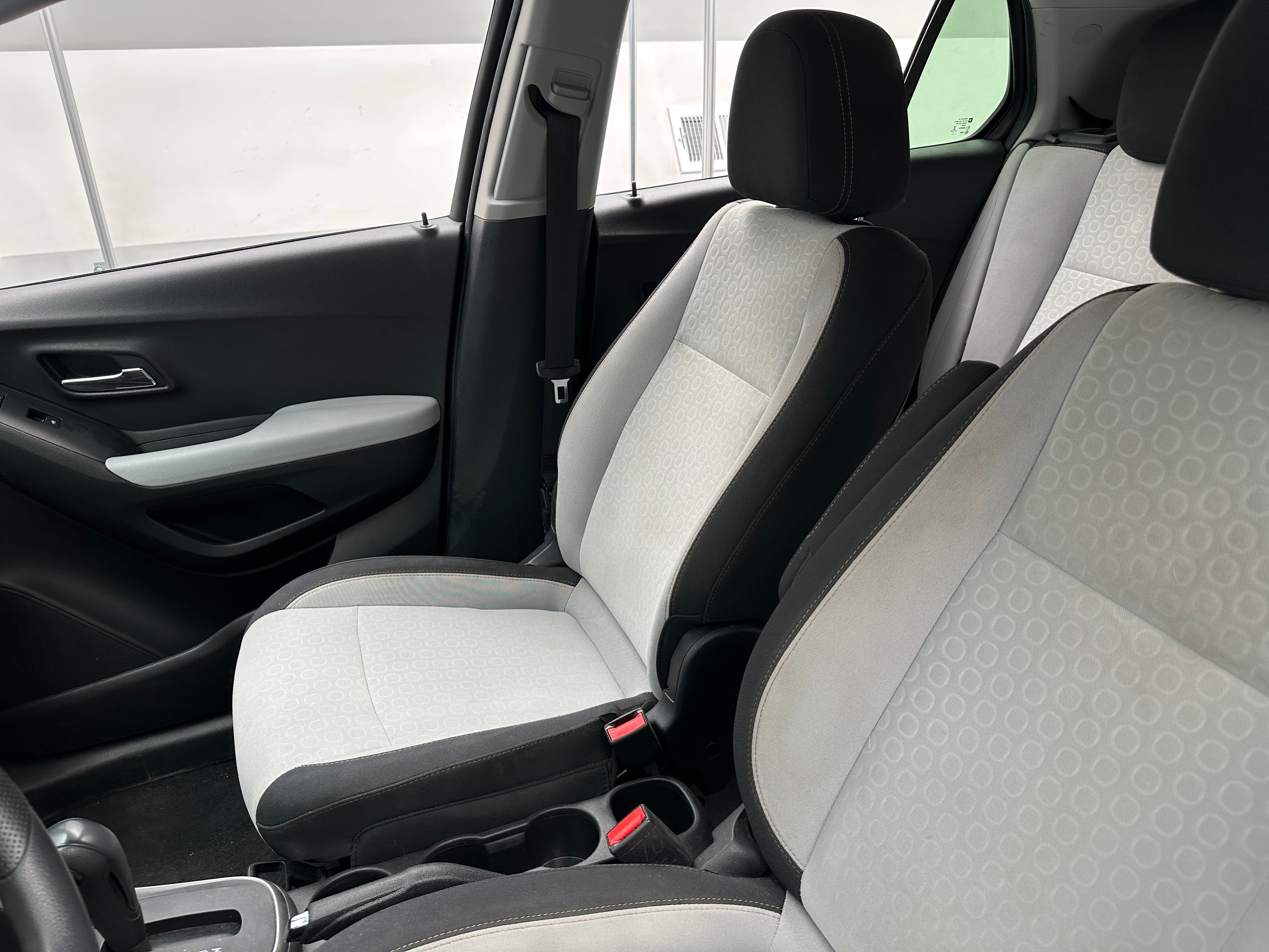 2018 Chevrolet Trax LS 2