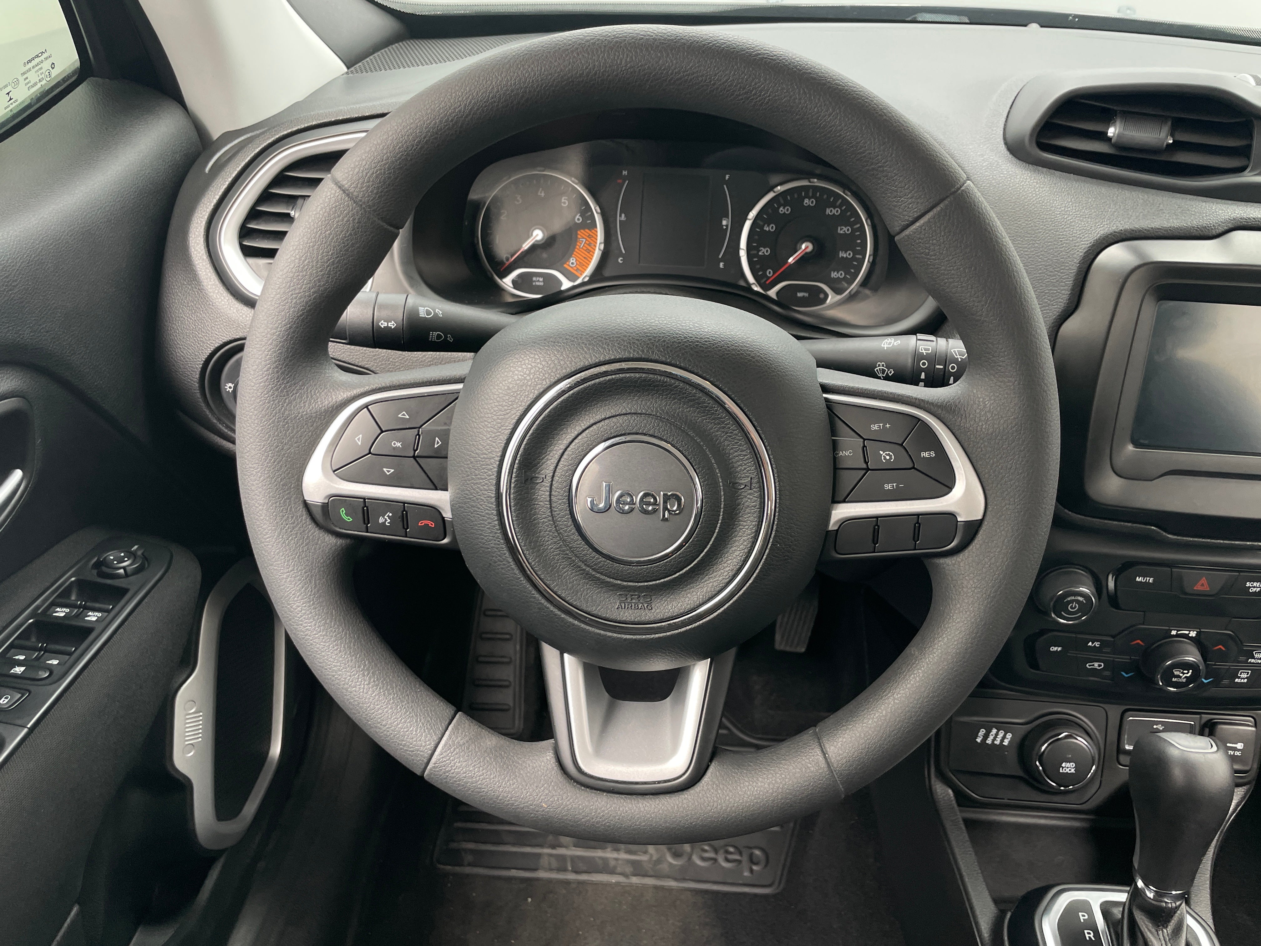 2020 Jeep Renegade Jeepster 5