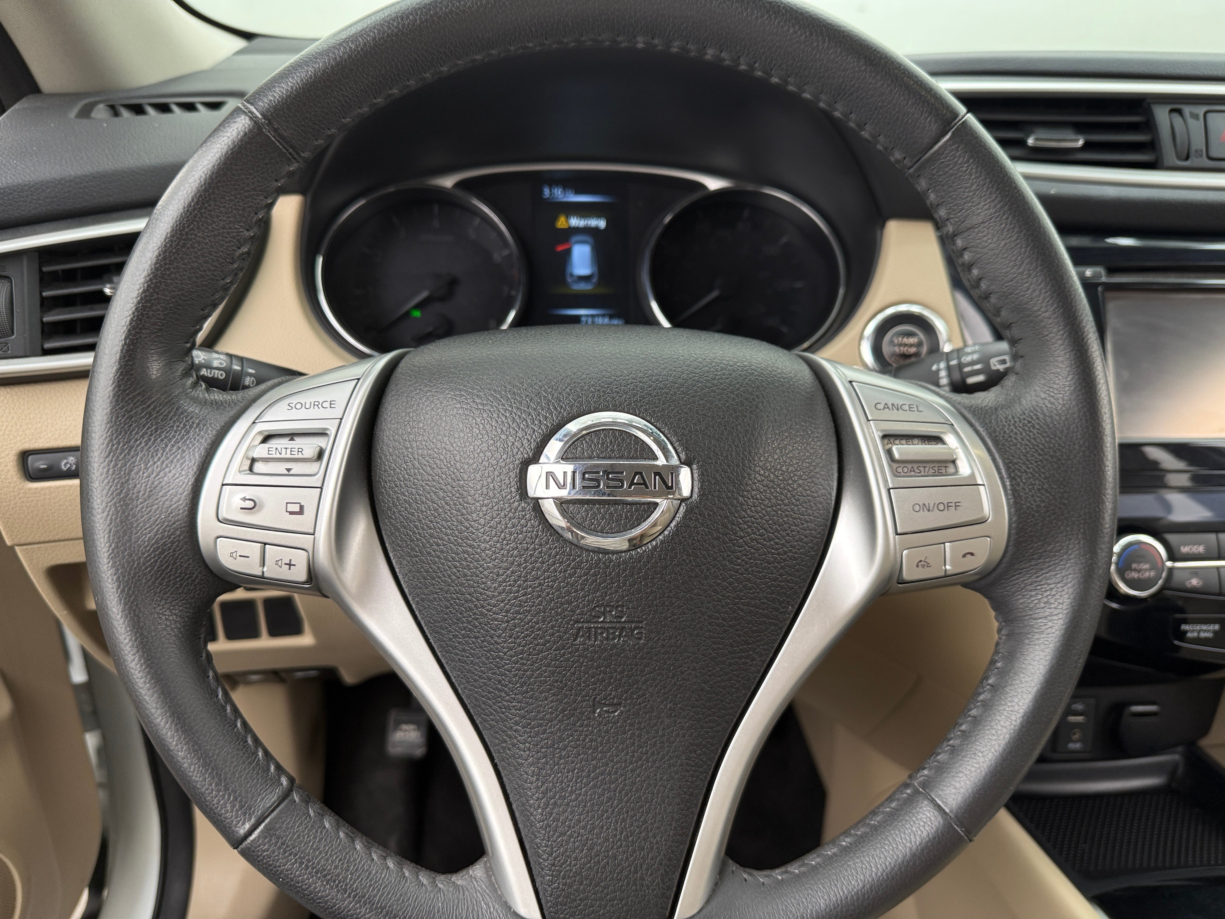 2016 Nissan Rogue SL 4