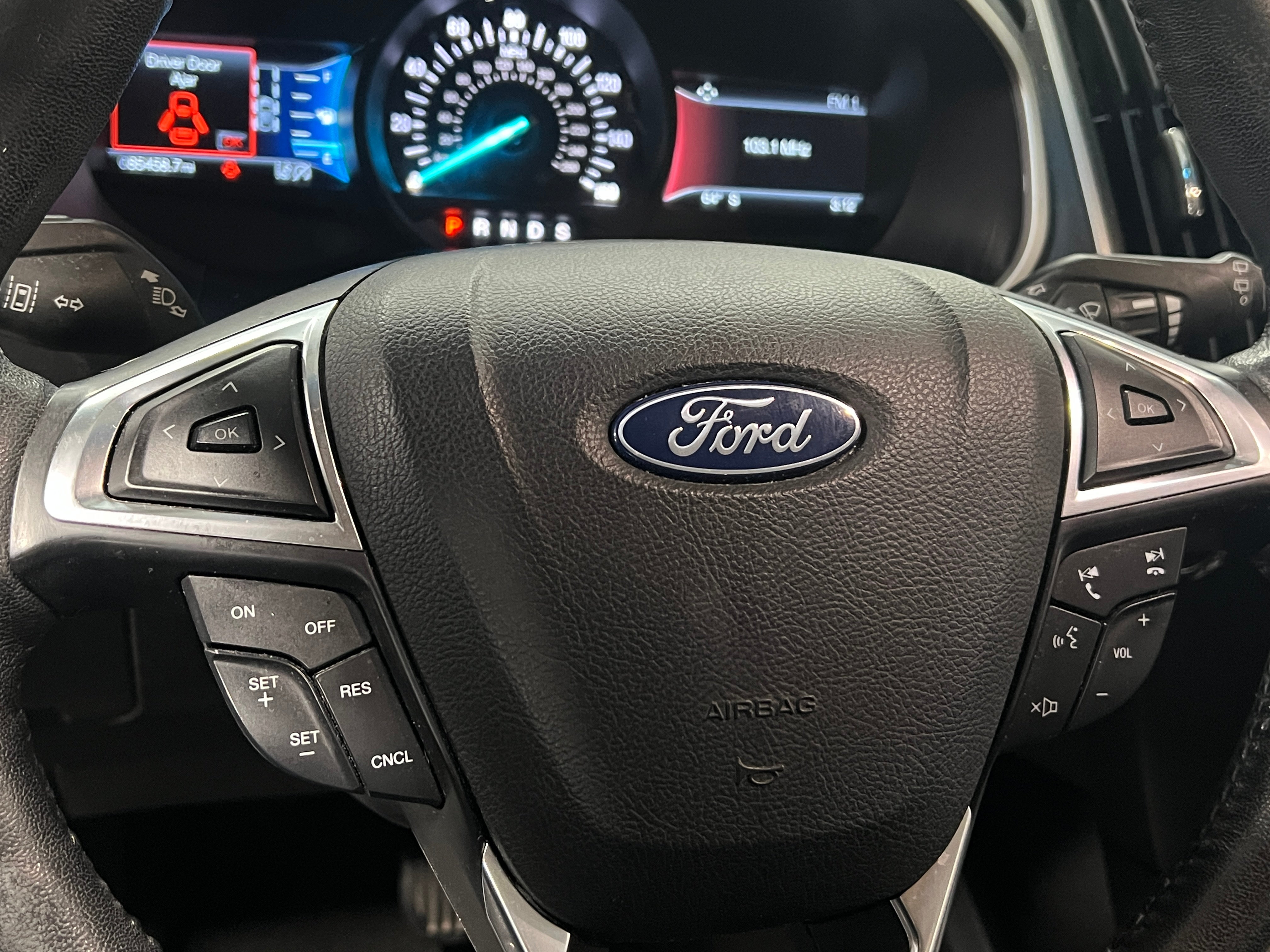 2019 Ford Edge SEL 5
