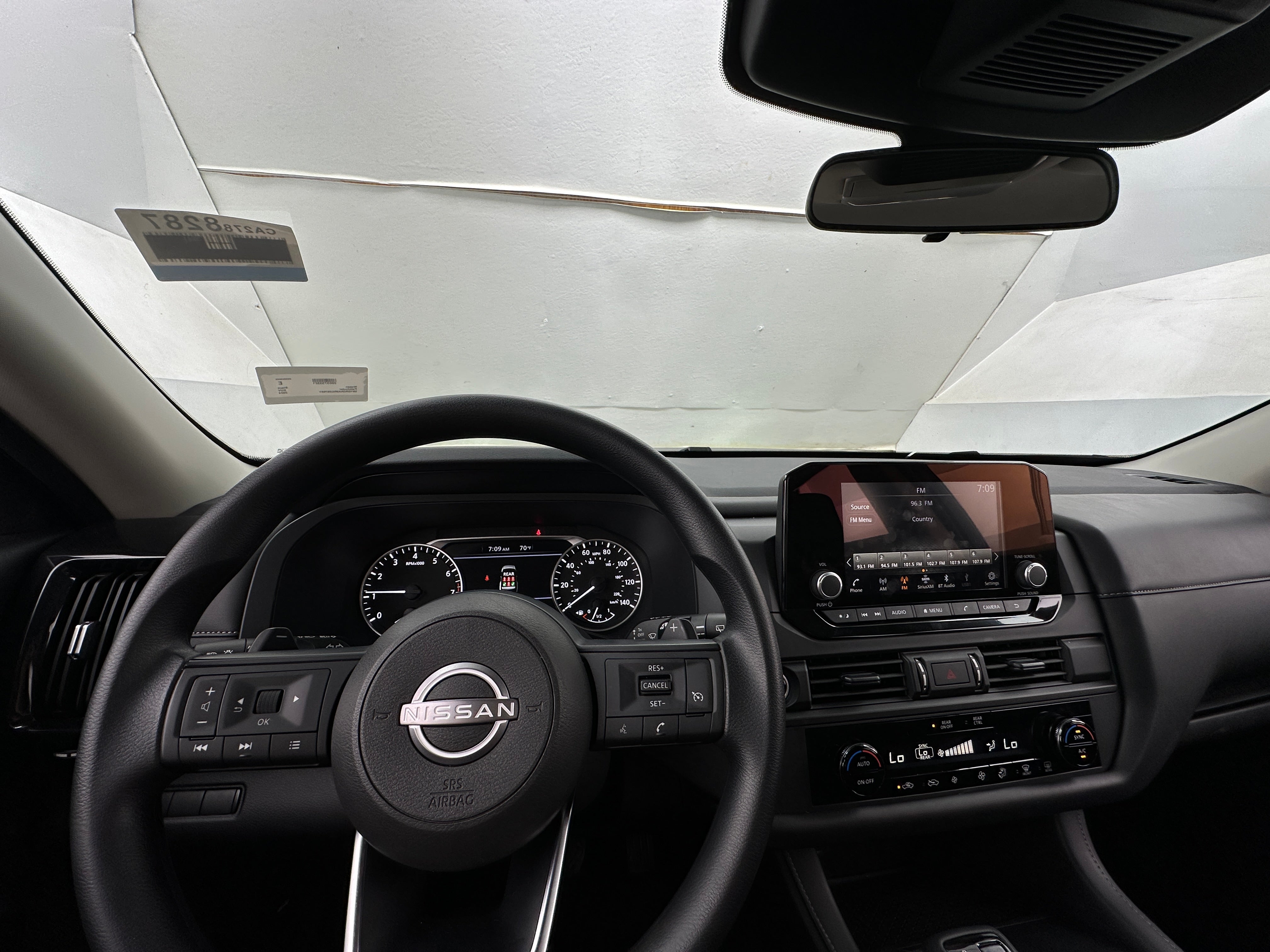 2024 Nissan Pathfinder S 3