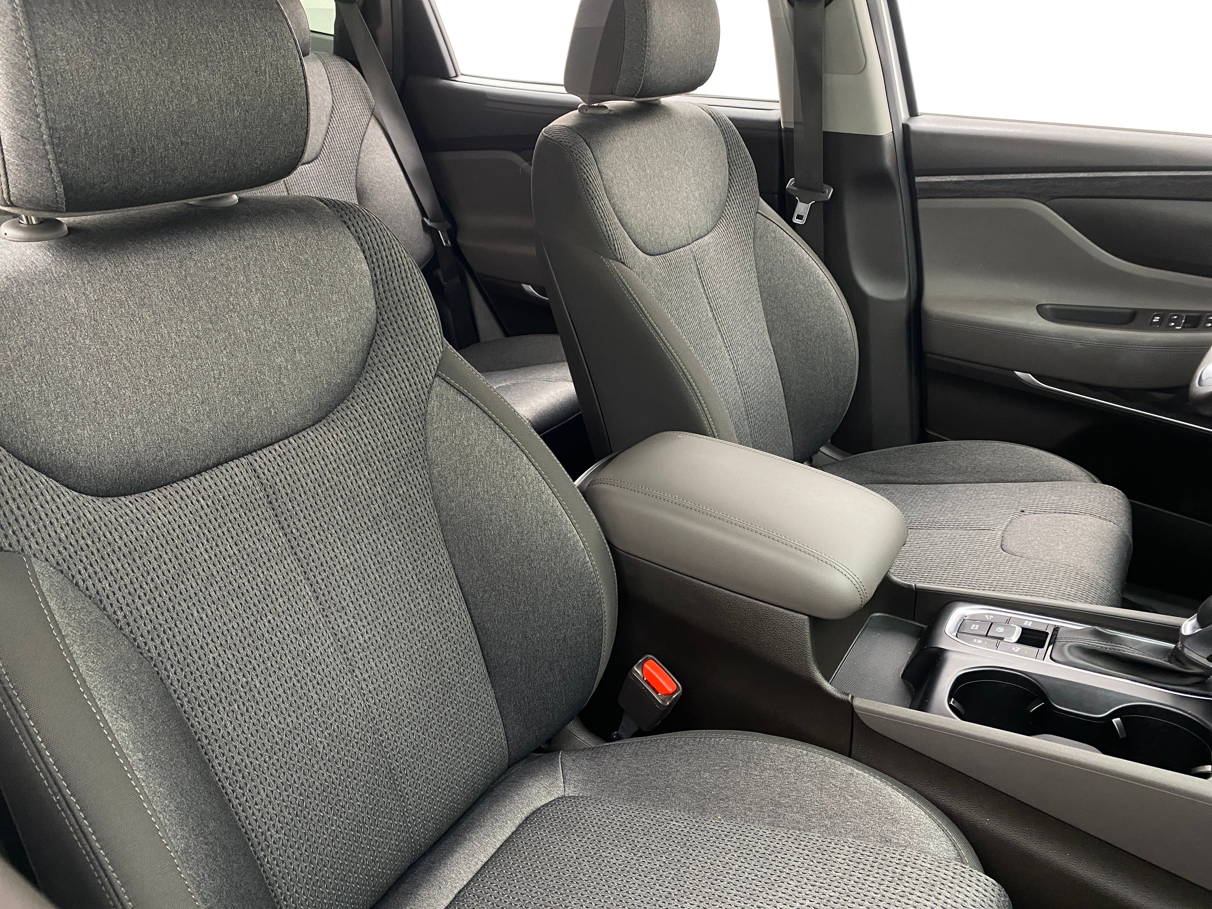 2019 Hyundai Santa Fe SEL 2