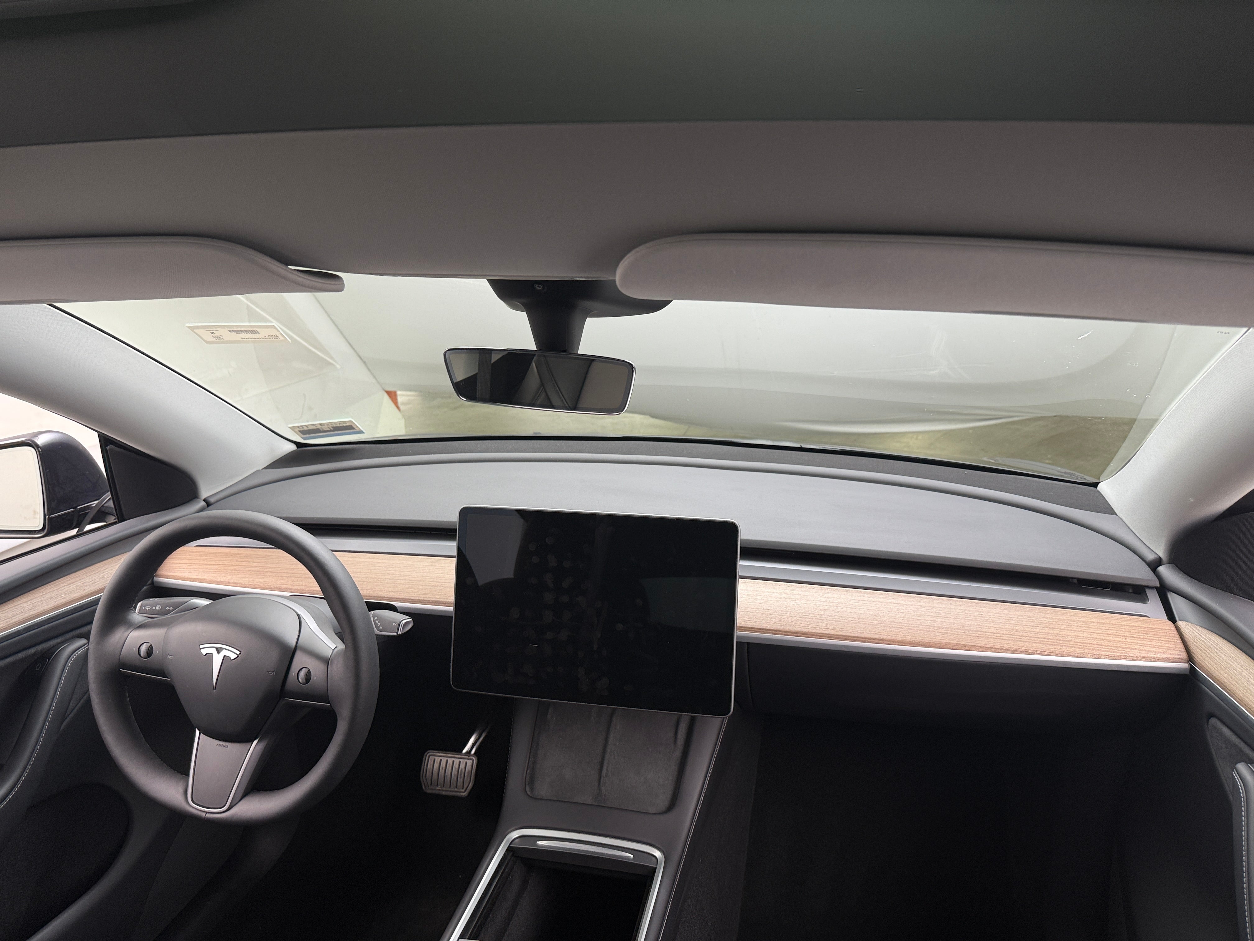 2024 Tesla Model Y Long Range 2