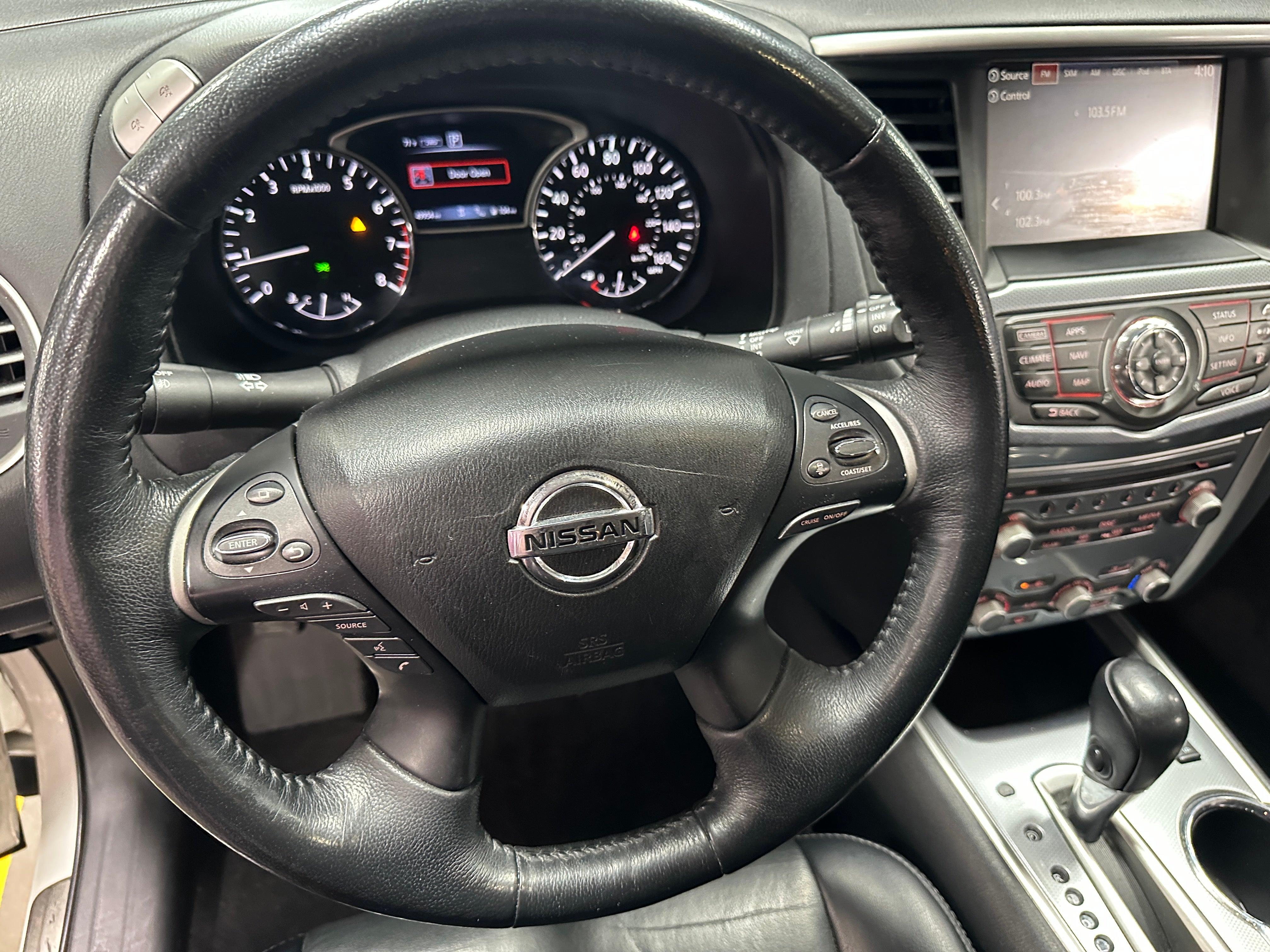 2018 Nissan Pathfinder SL 4