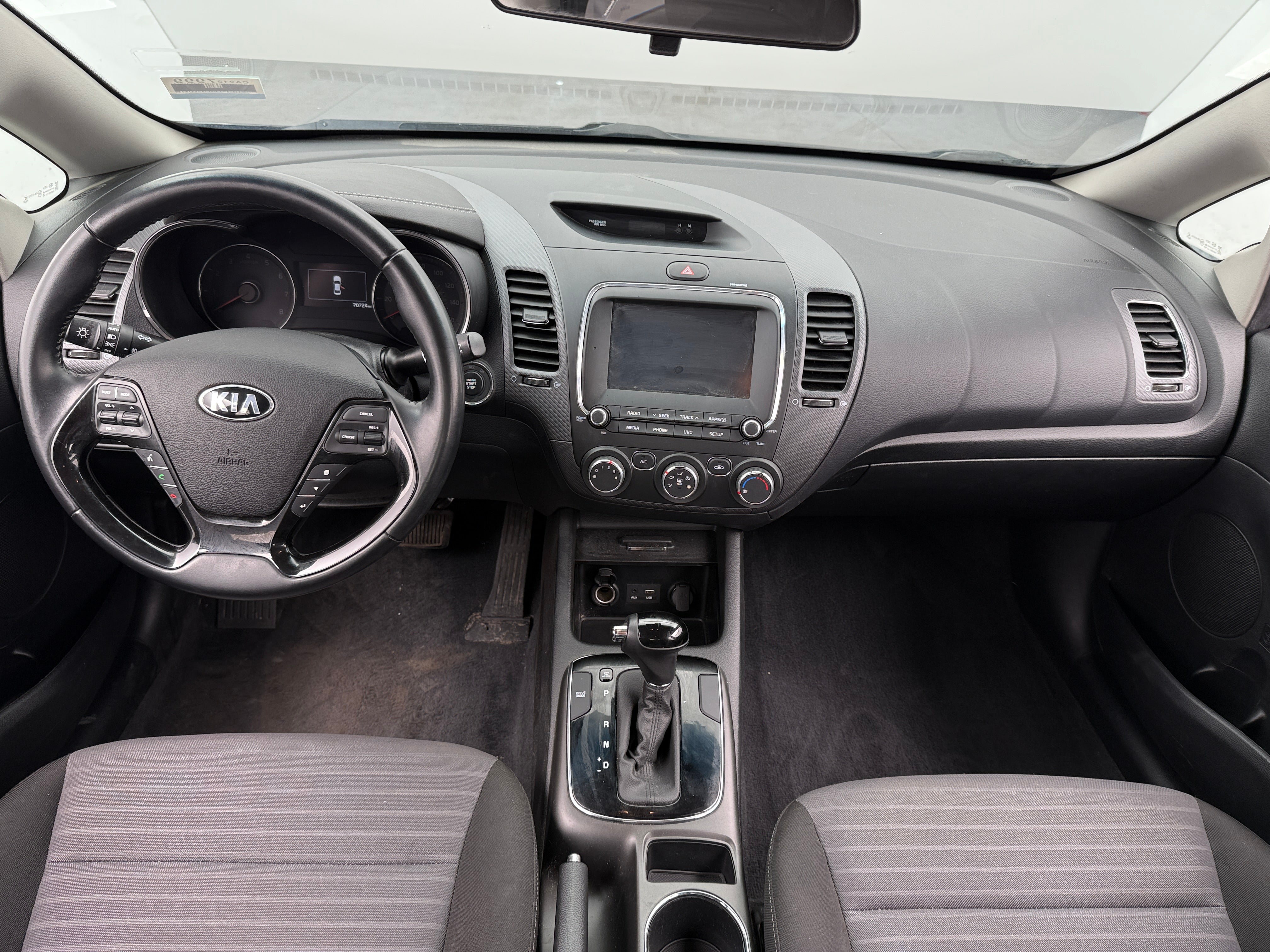2017 Kia Forte S 3