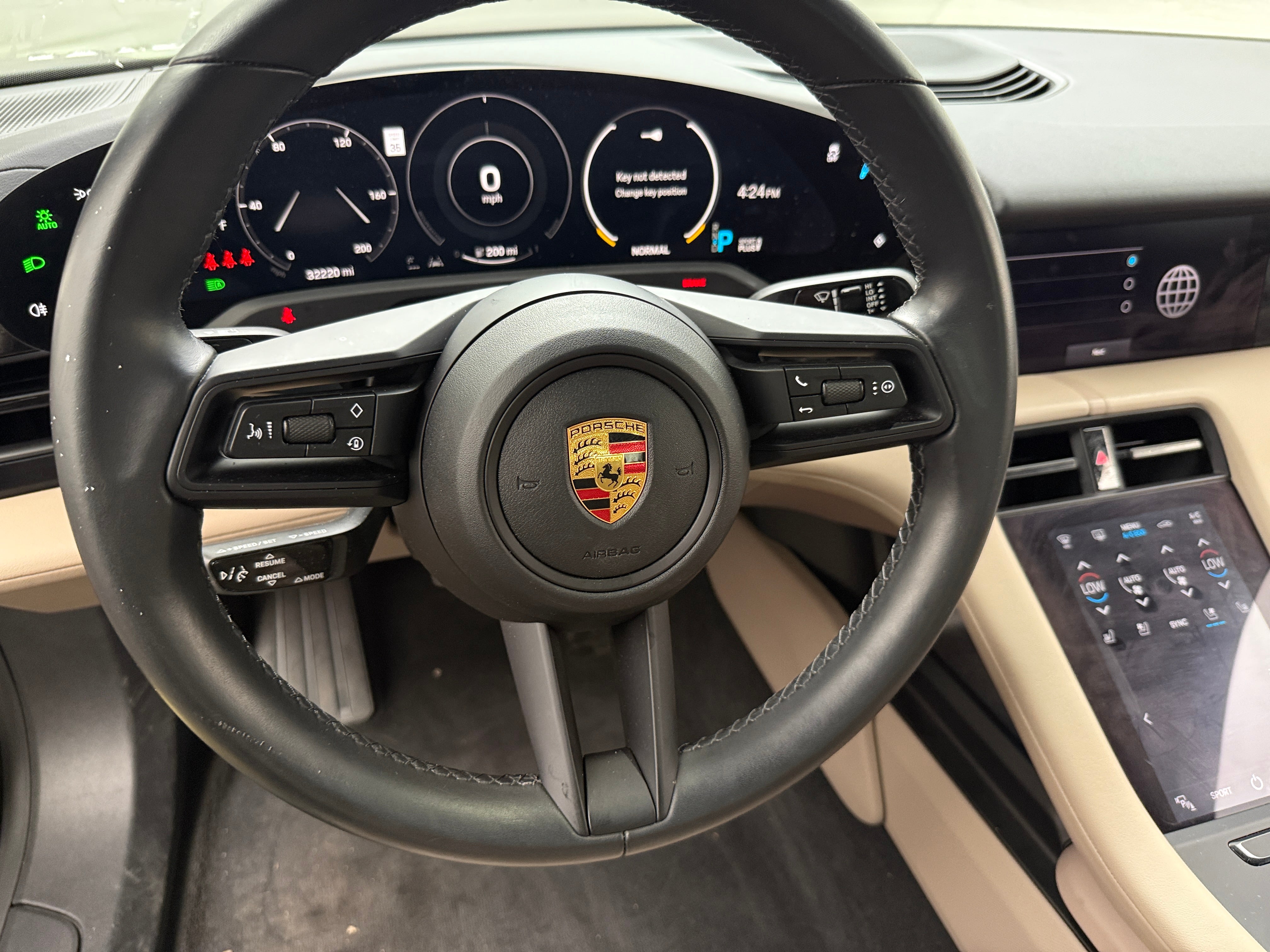 2022 Porsche Taycan  4
