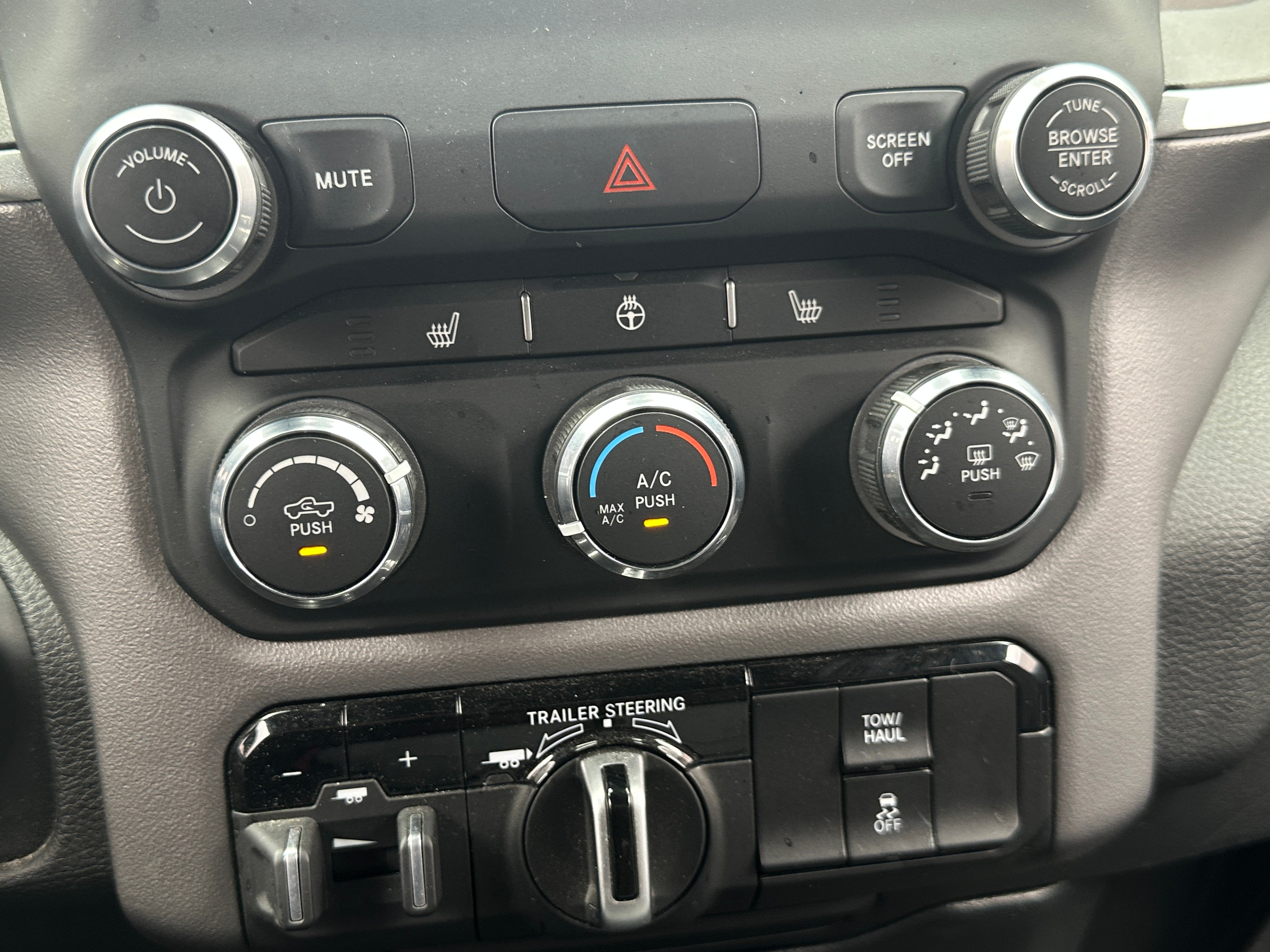 2023 RAM 1500 Big Horn 4