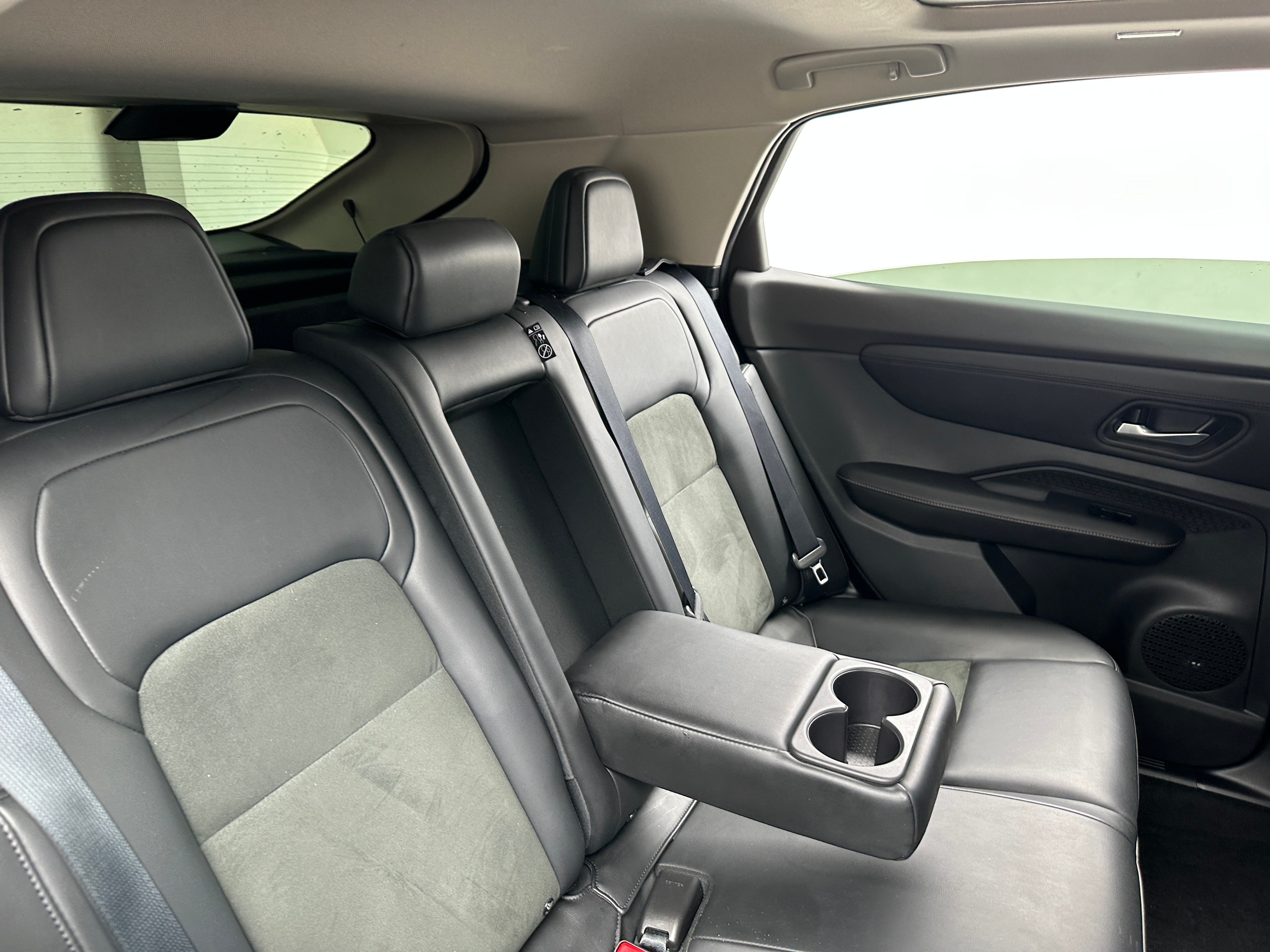 2023 Nissan Ariya Premiere 5