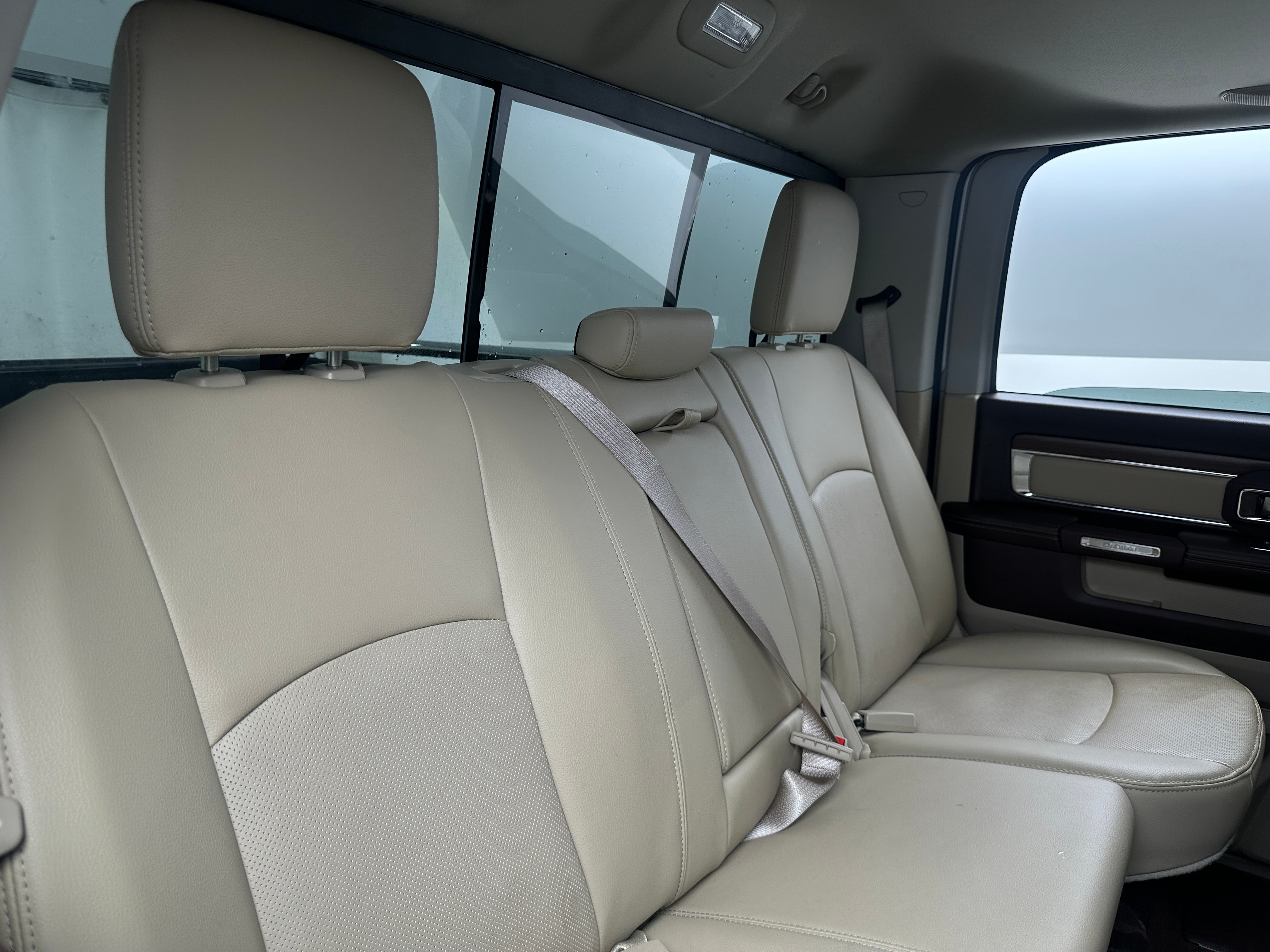 2015 RAM 1500 Laramie 5