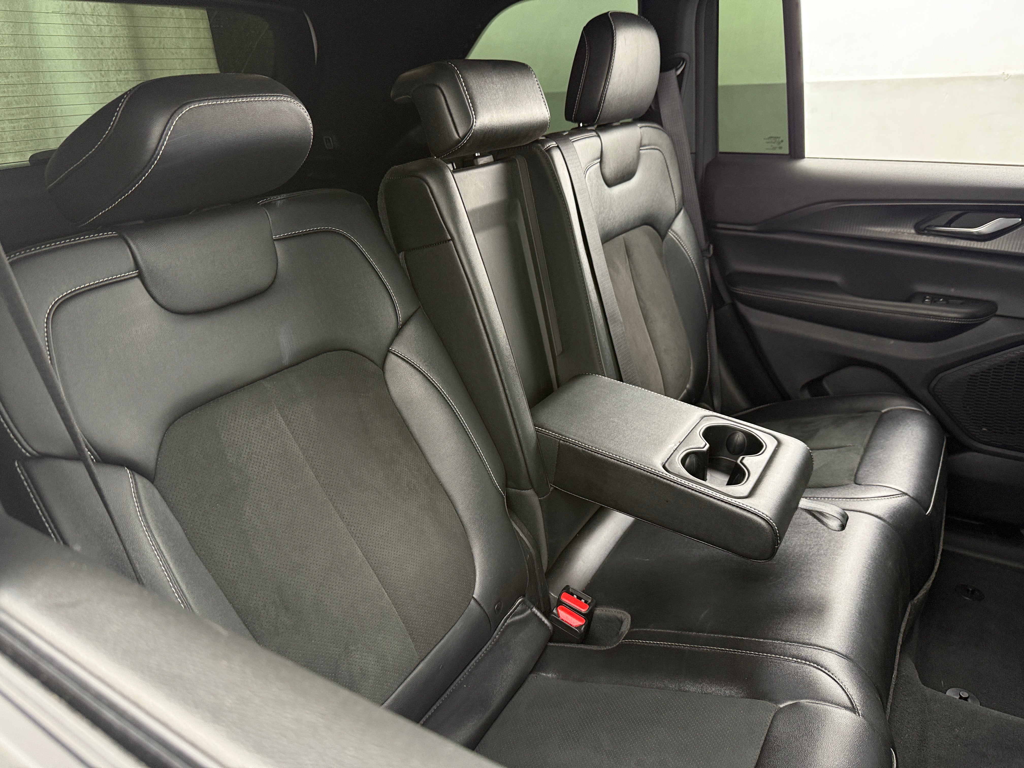 2024 Jeep Grand Cherokee Altitude 5