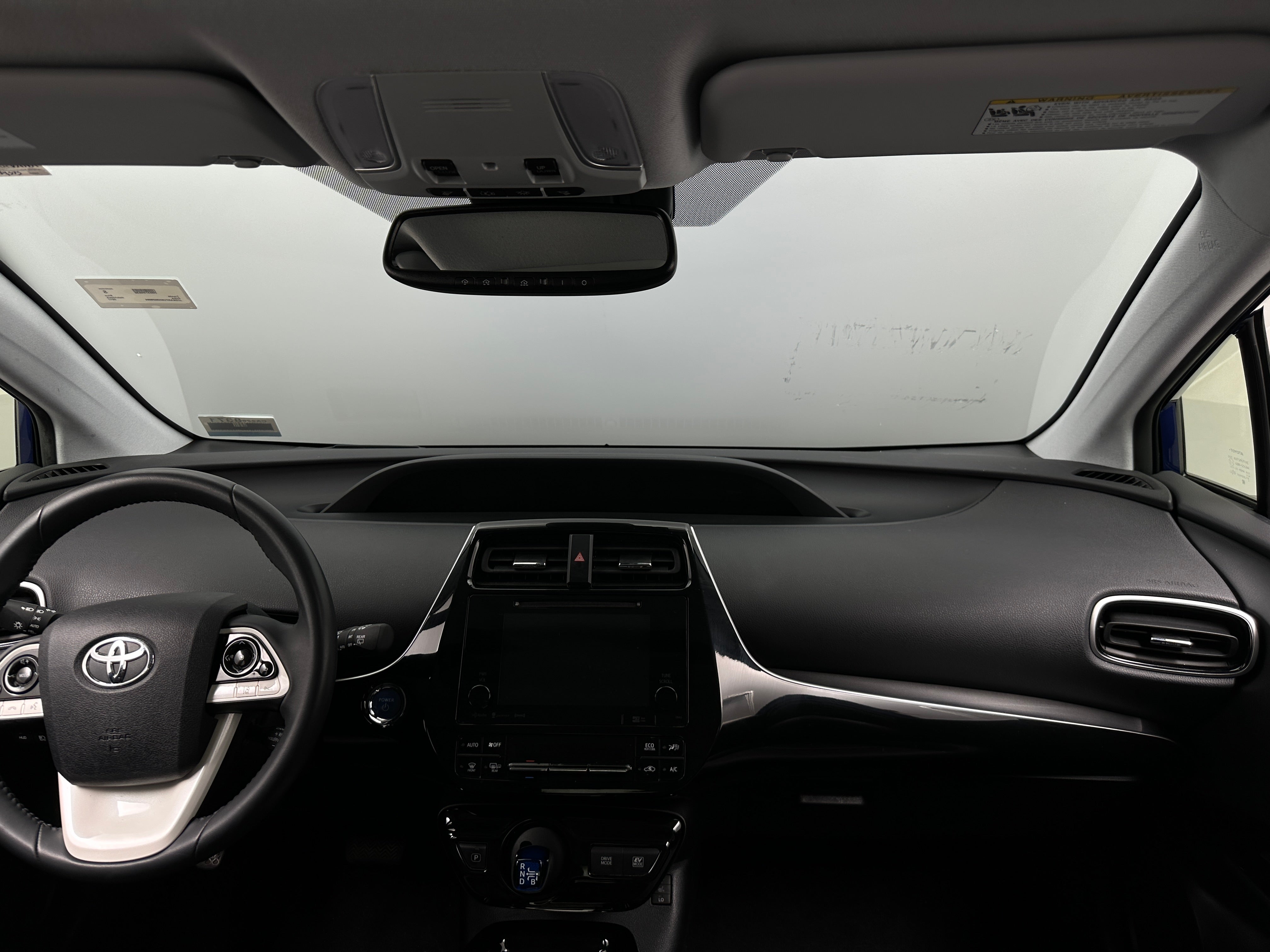 2017 Toyota Prius Four 3