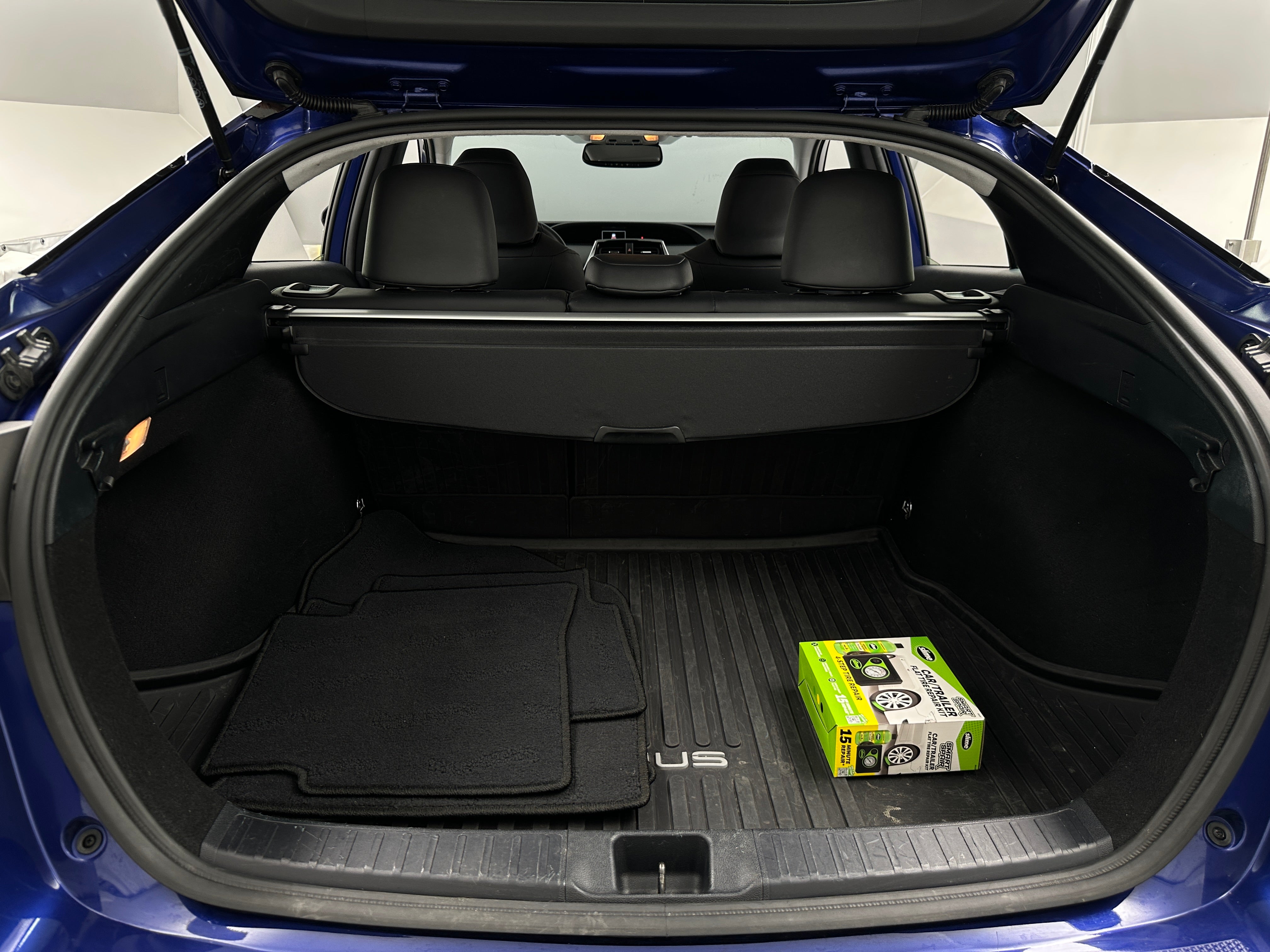 2017 Toyota Prius Four 7