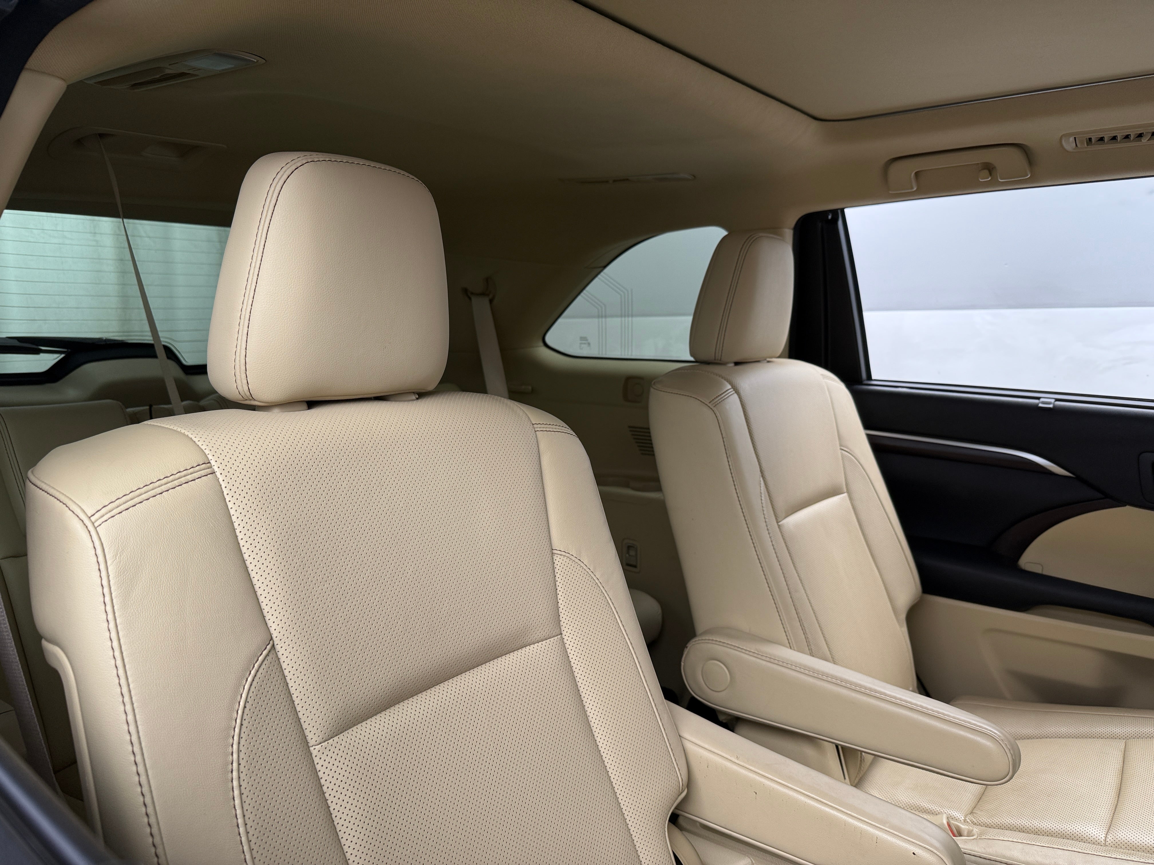 2015 Toyota Highlander Limited Platinum 5