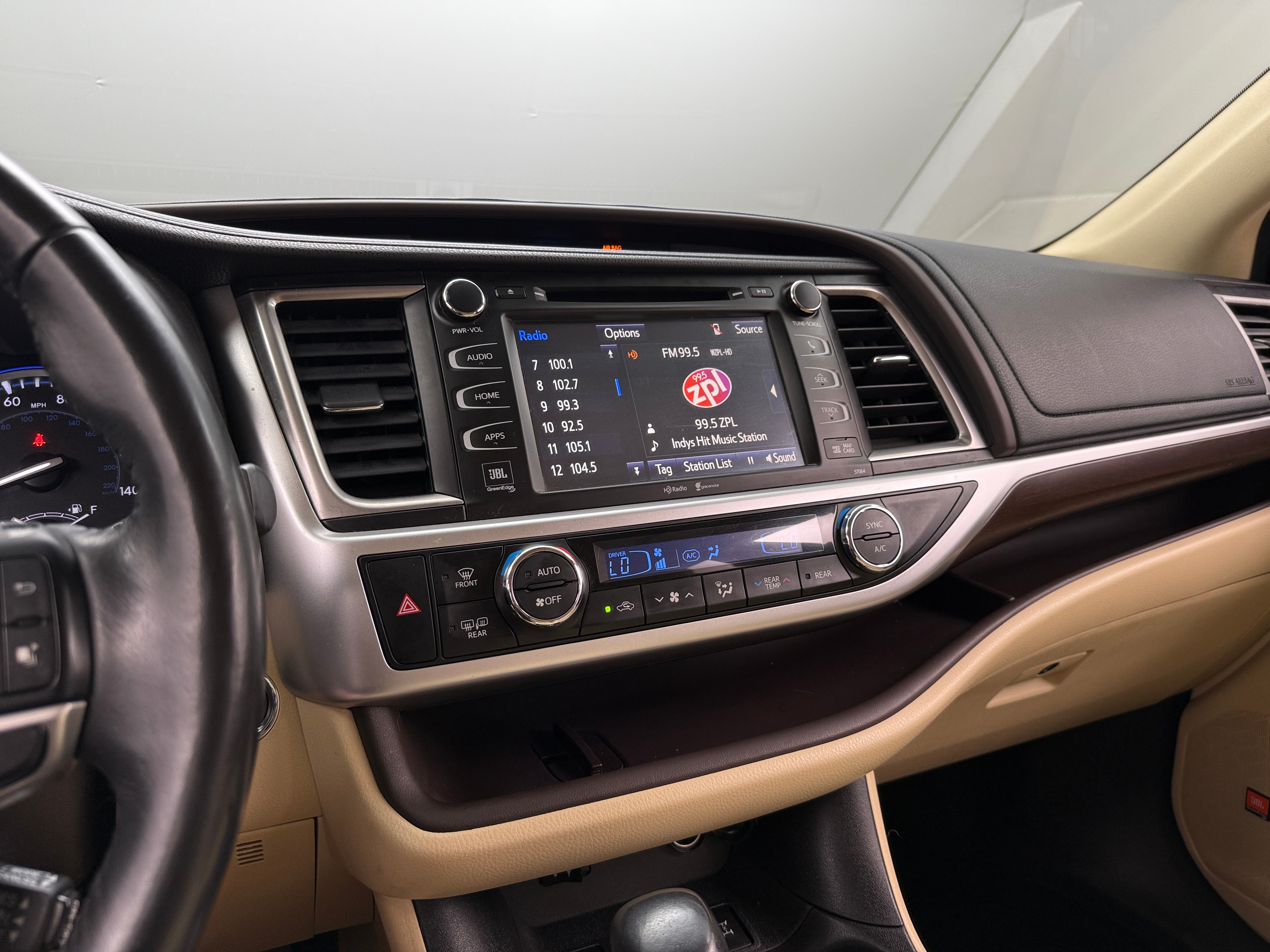 2015 Toyota Highlander Limited Platinum 3