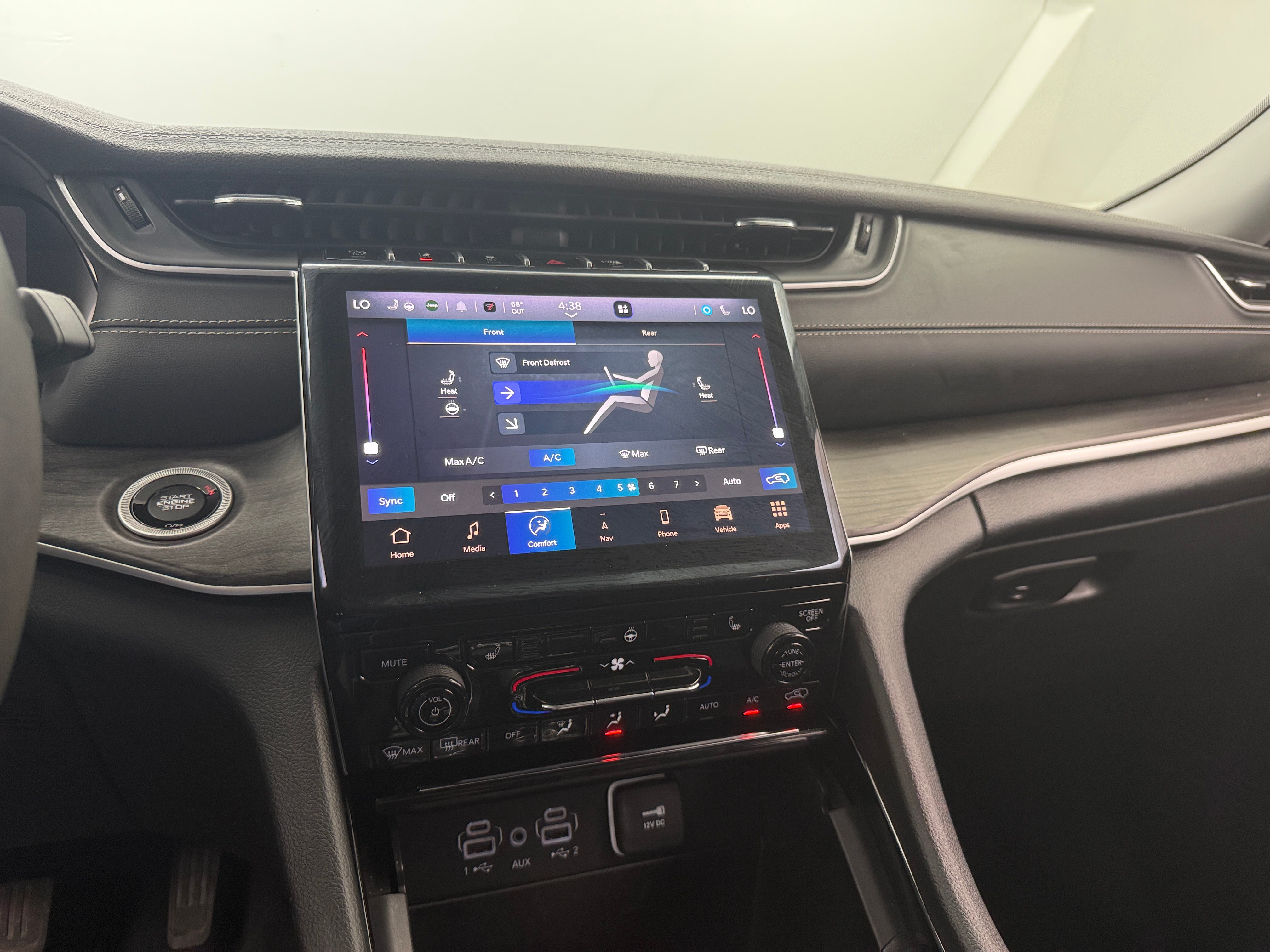 2023 Jeep Grand Cherokee L Limited Edition 3