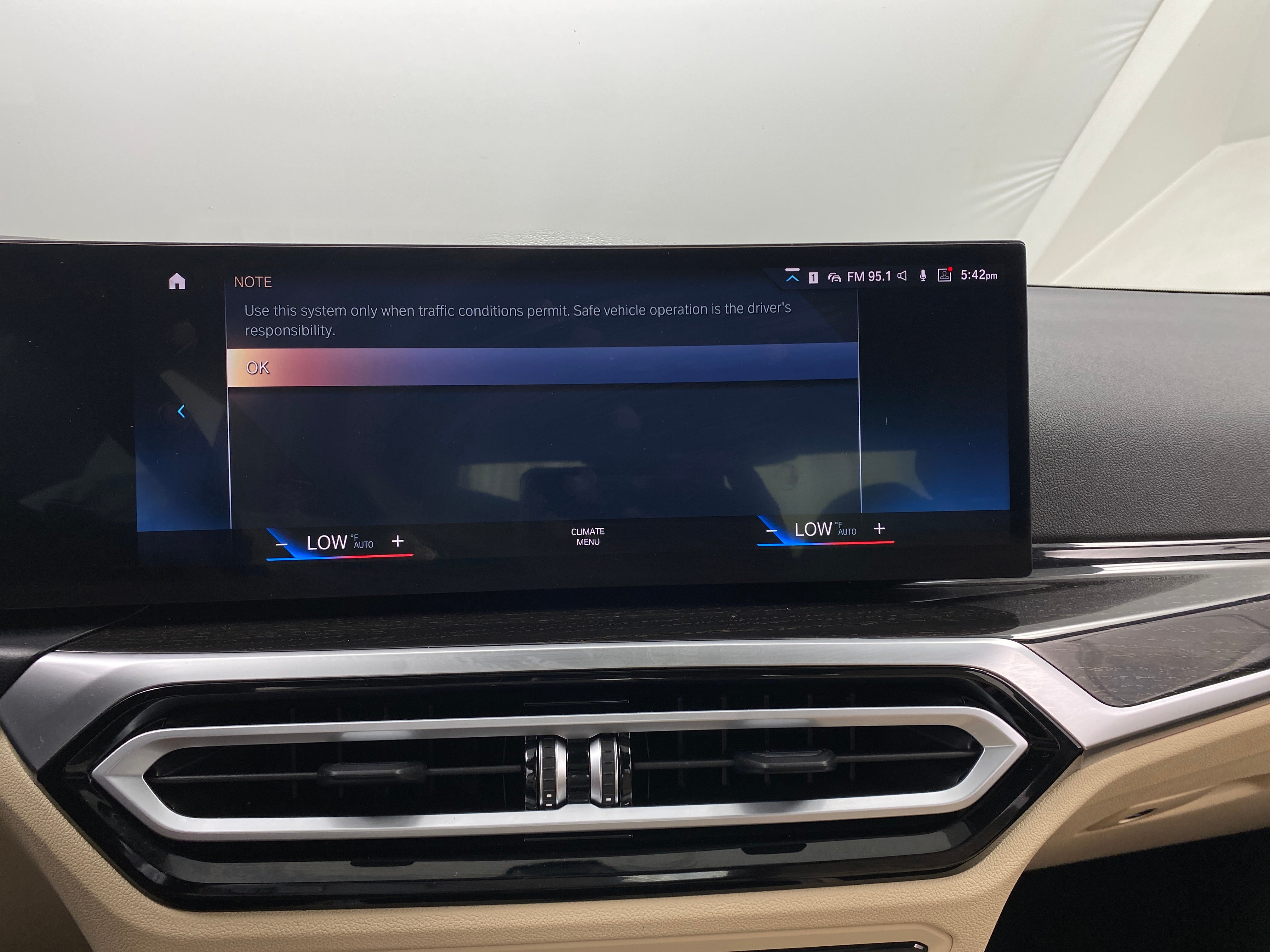 2023 BMW 3 Series 330i 3