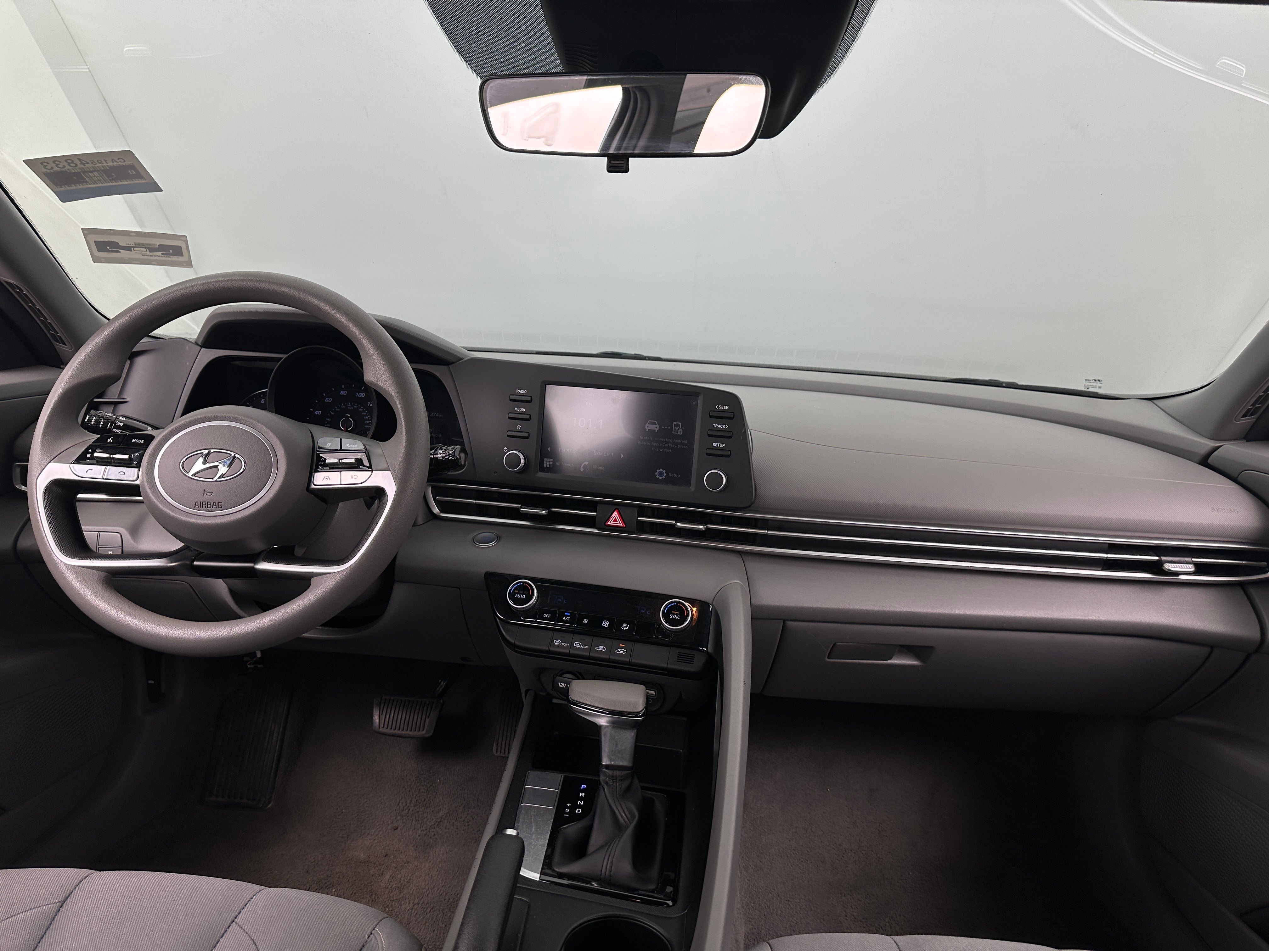 2023 Hyundai Elantra SEL 3