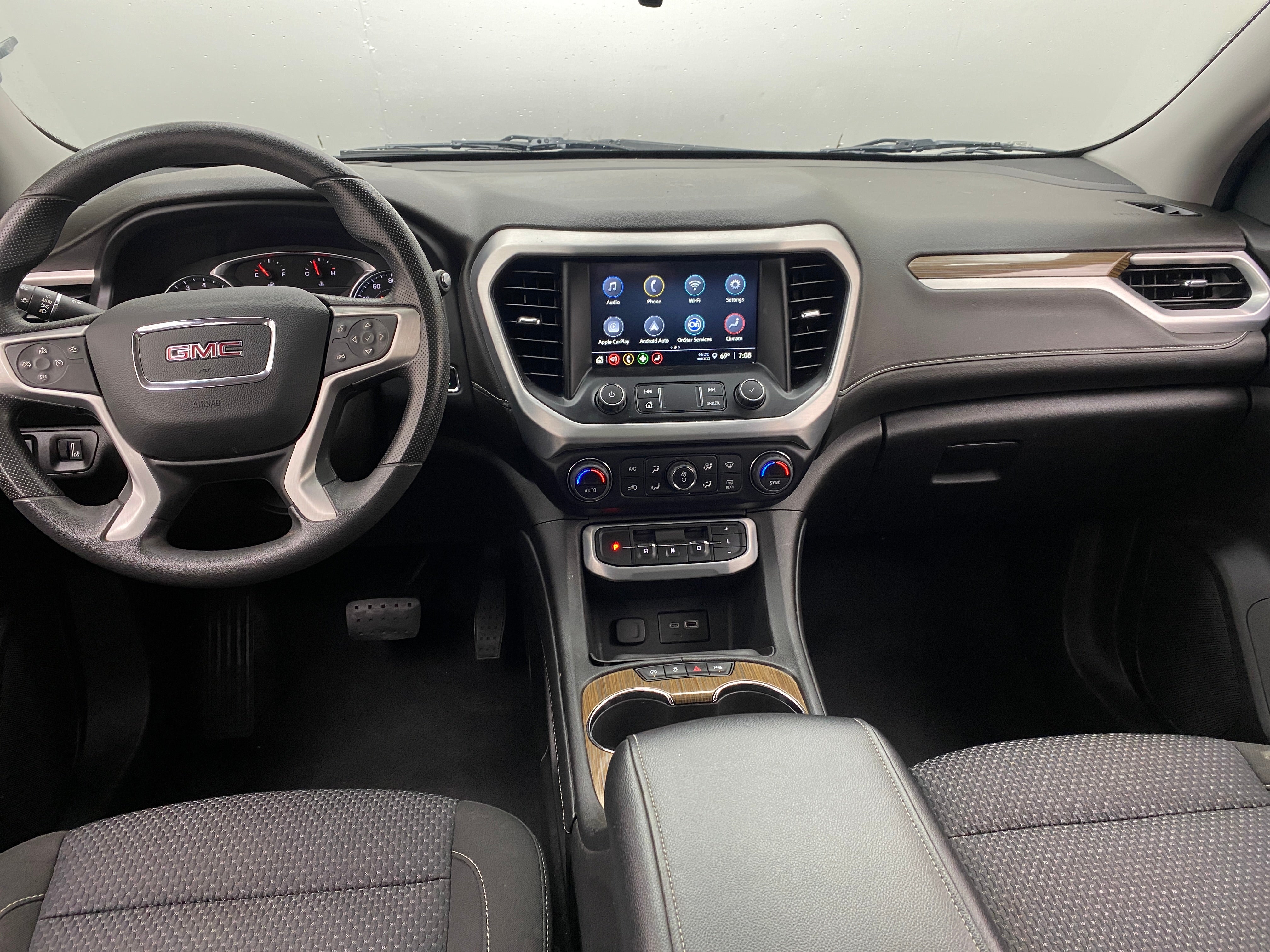Thumbnail: 2022 GMC Acadia - 3