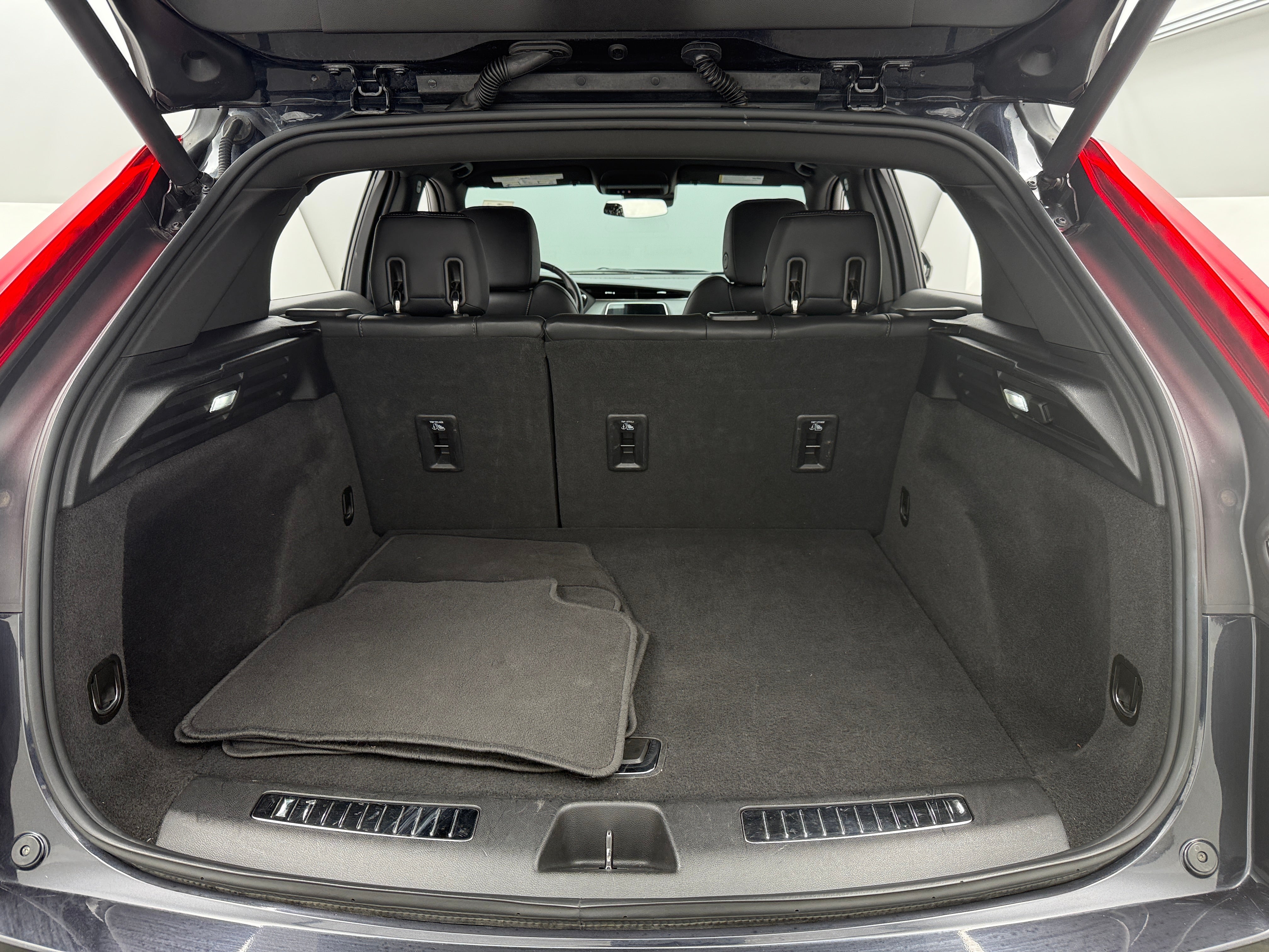 2023 Cadillac XT4 Premium Luxury 6